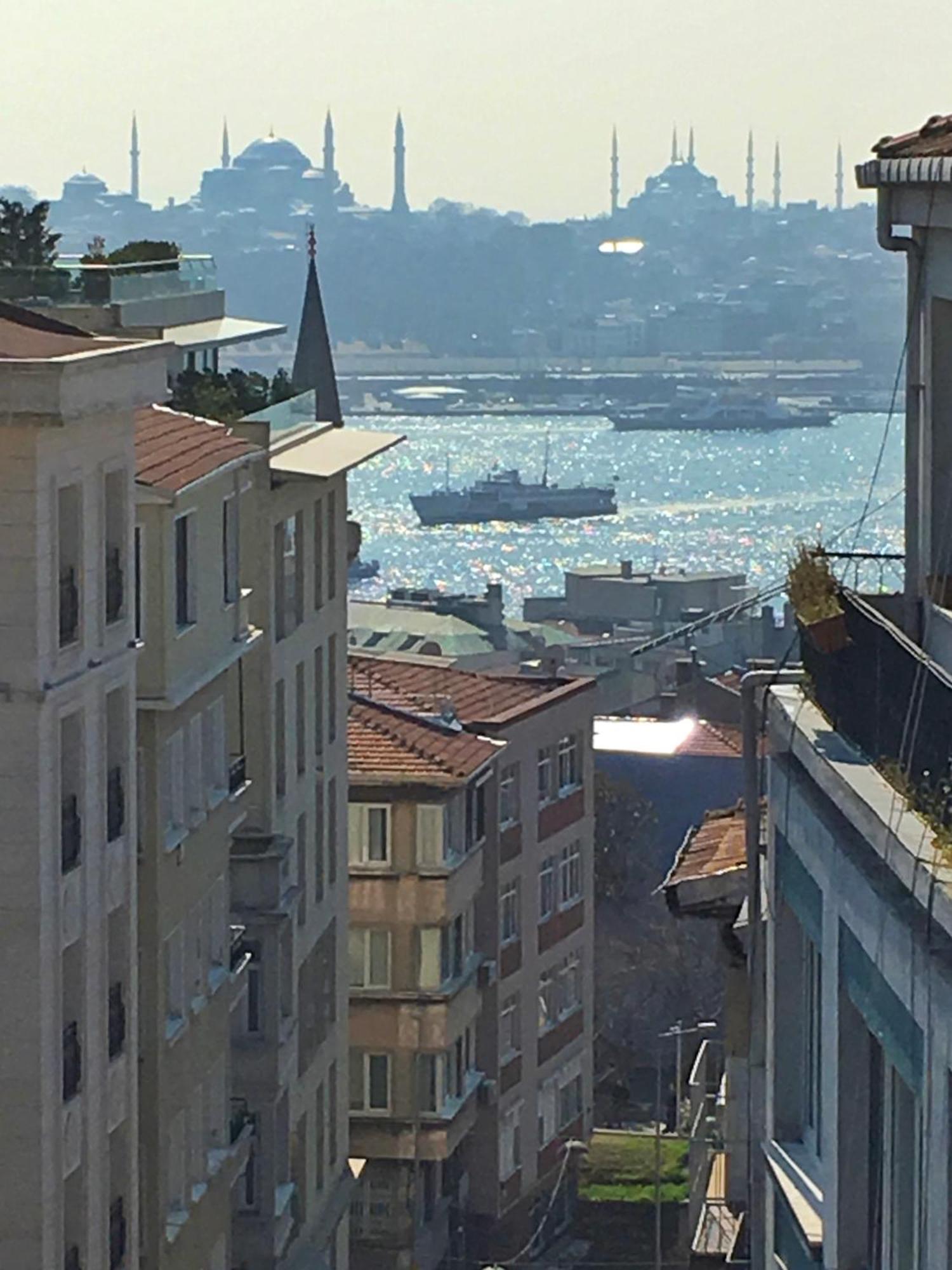 Stylish Design With Spectacular Views And High Speed Wifi Apartment Istanbul