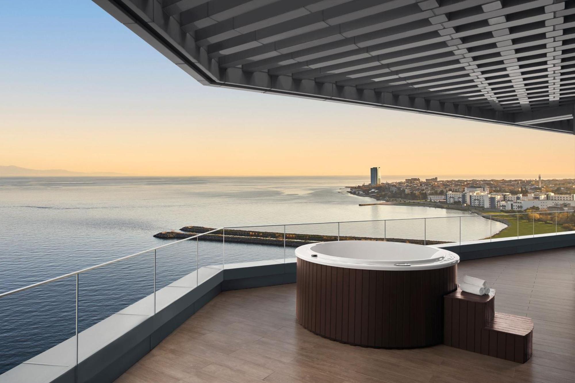 Jw Marriott Marmara Sea Hotel Istanbul