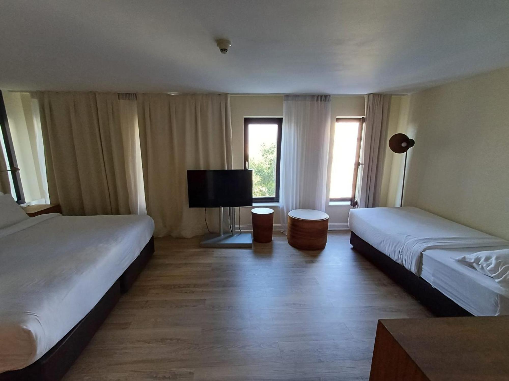 Miapera And Hotel
