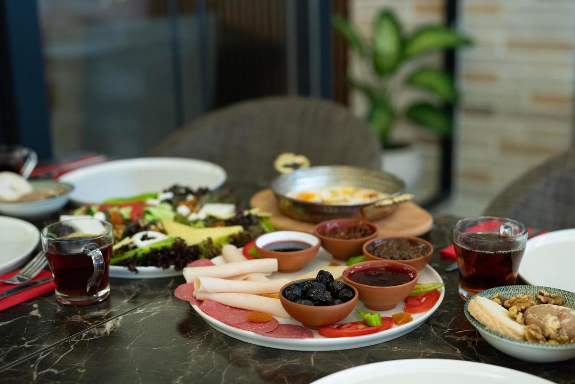Rubby Kadikoey Istanbul