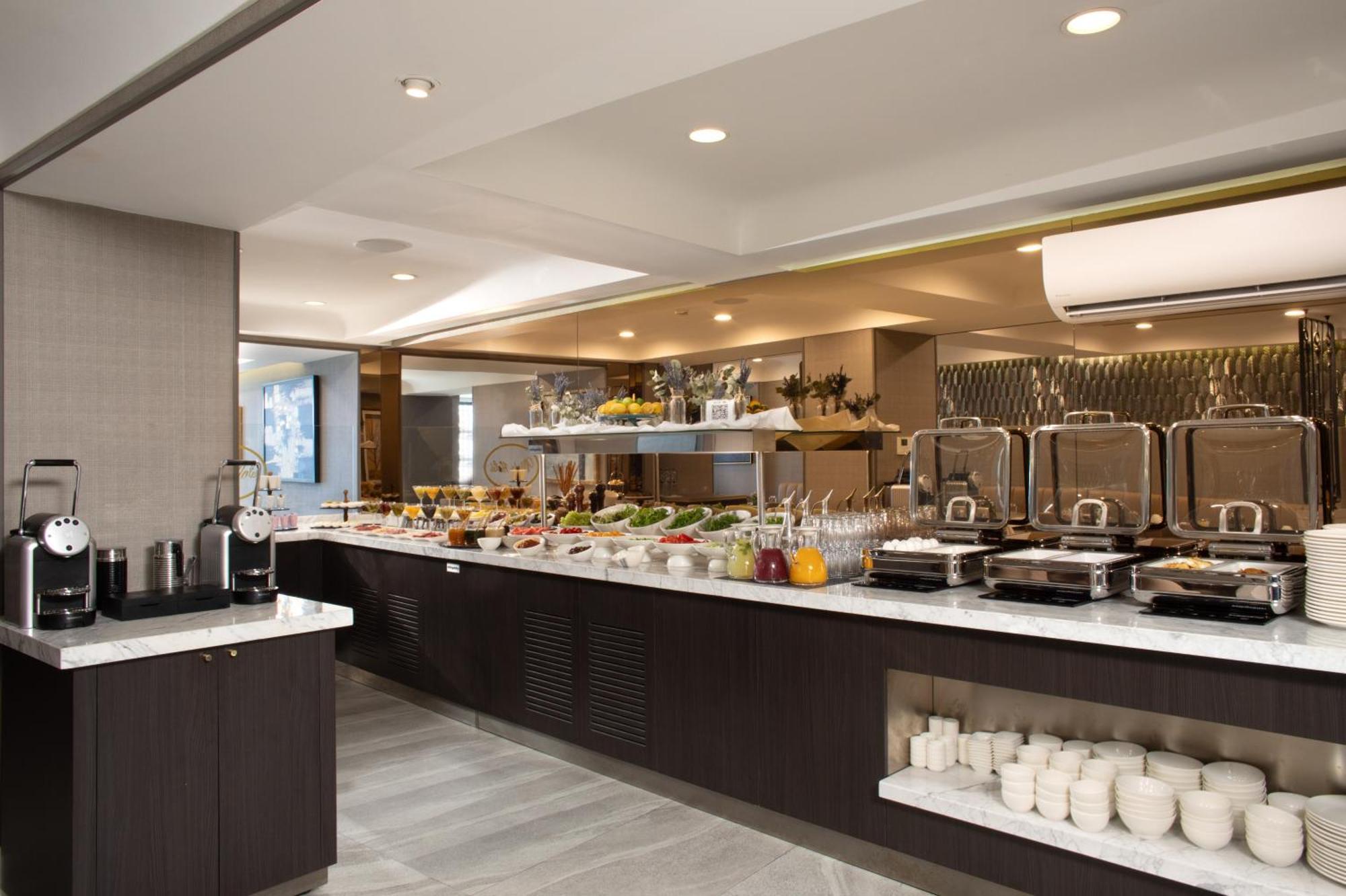 Motto By Mula Hotel 4*