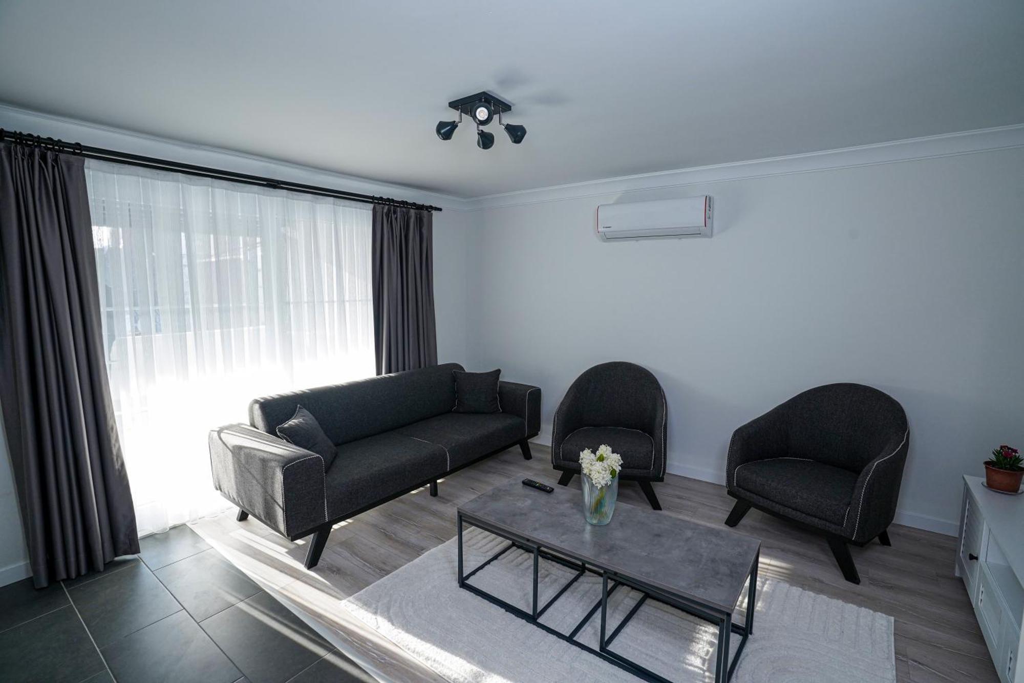 Aparthotel Merkuri