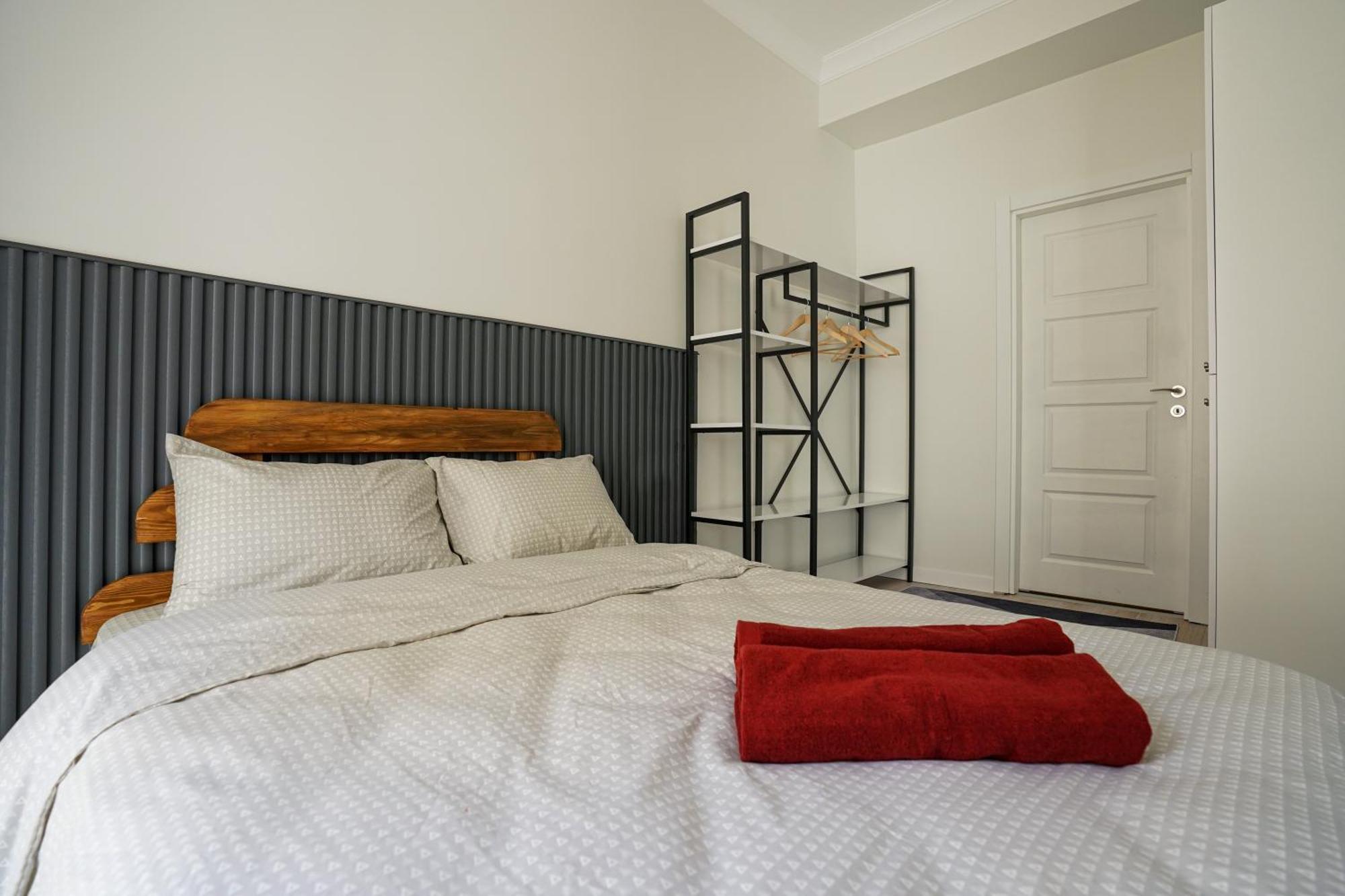 Aparthotel Merkuri *