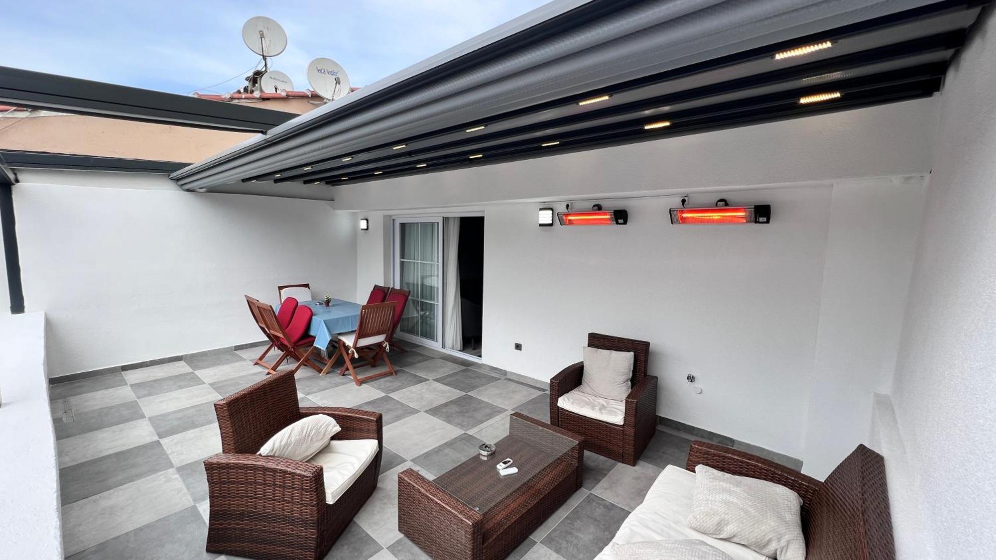 Merkuri Aparthotel