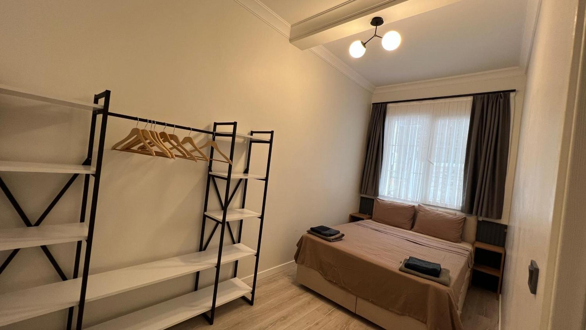 Merkuri Aparthotel *