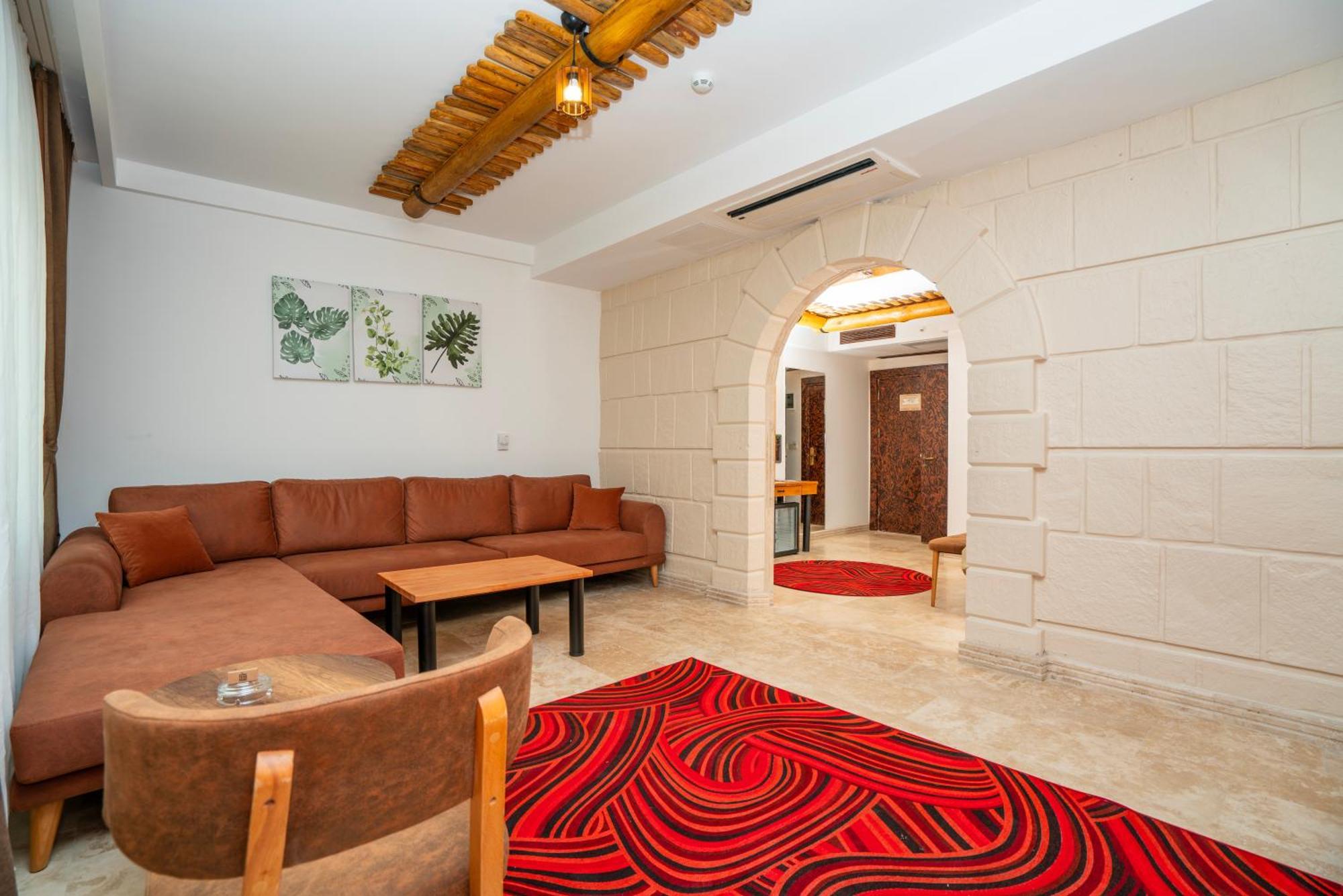 Hotel Pasha Palace 3*