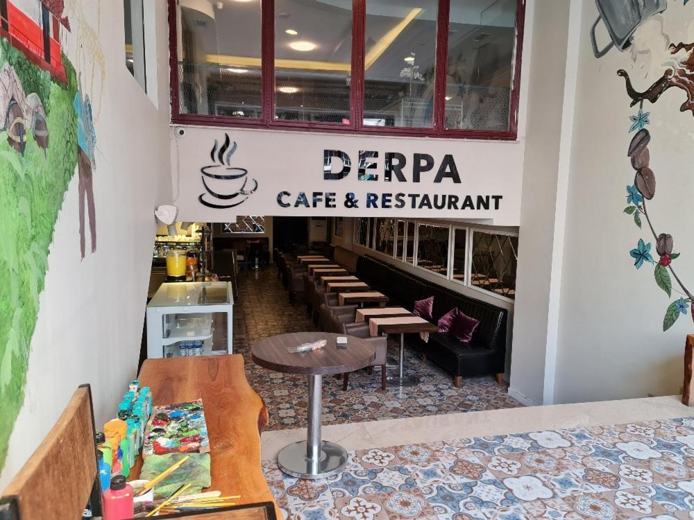 Hotel Derpa 3*