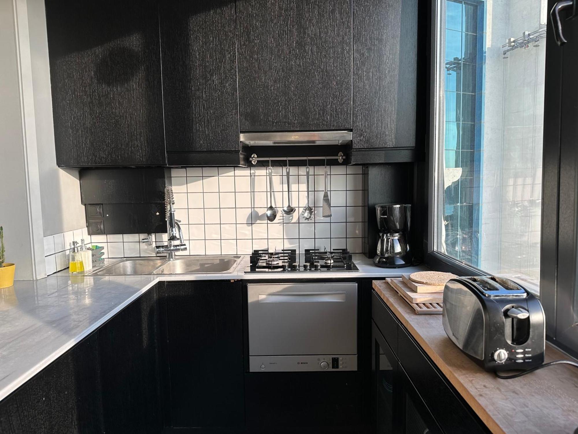 Fantastic Golden Horn View In Beyoglu, Cozy Design Istanbul