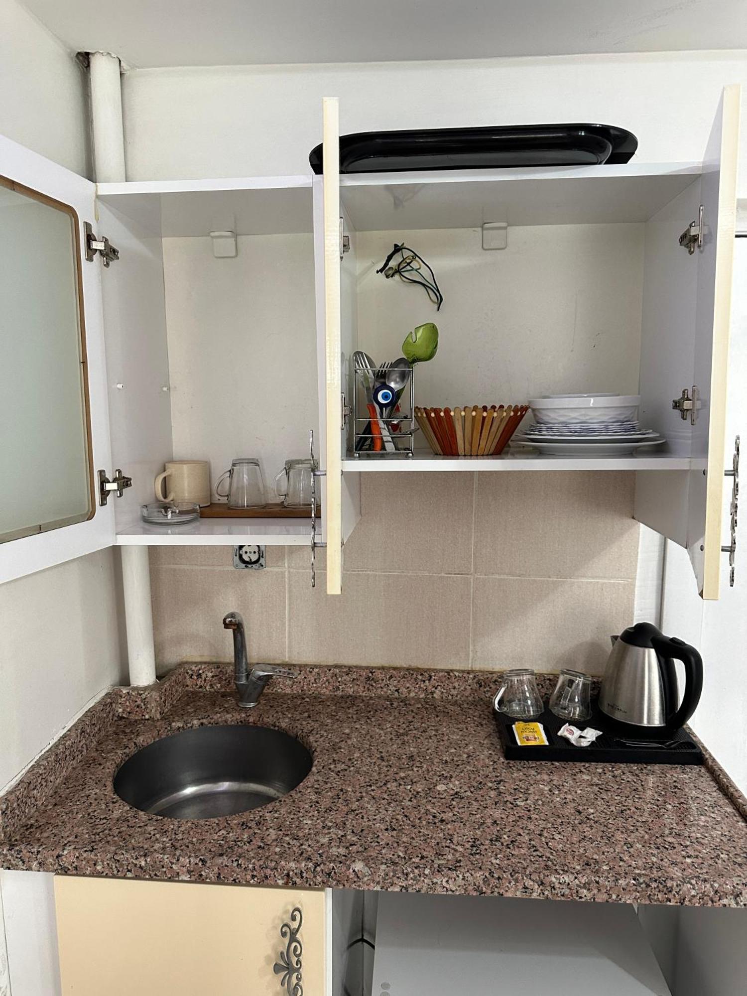 Taksim Istiklal Otel 3*