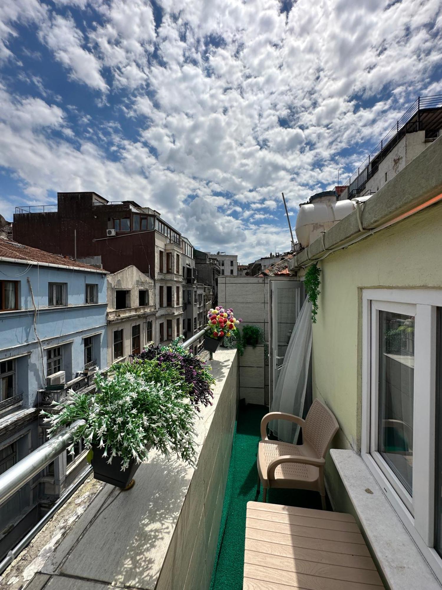 Taksim Istiklal İstanbul