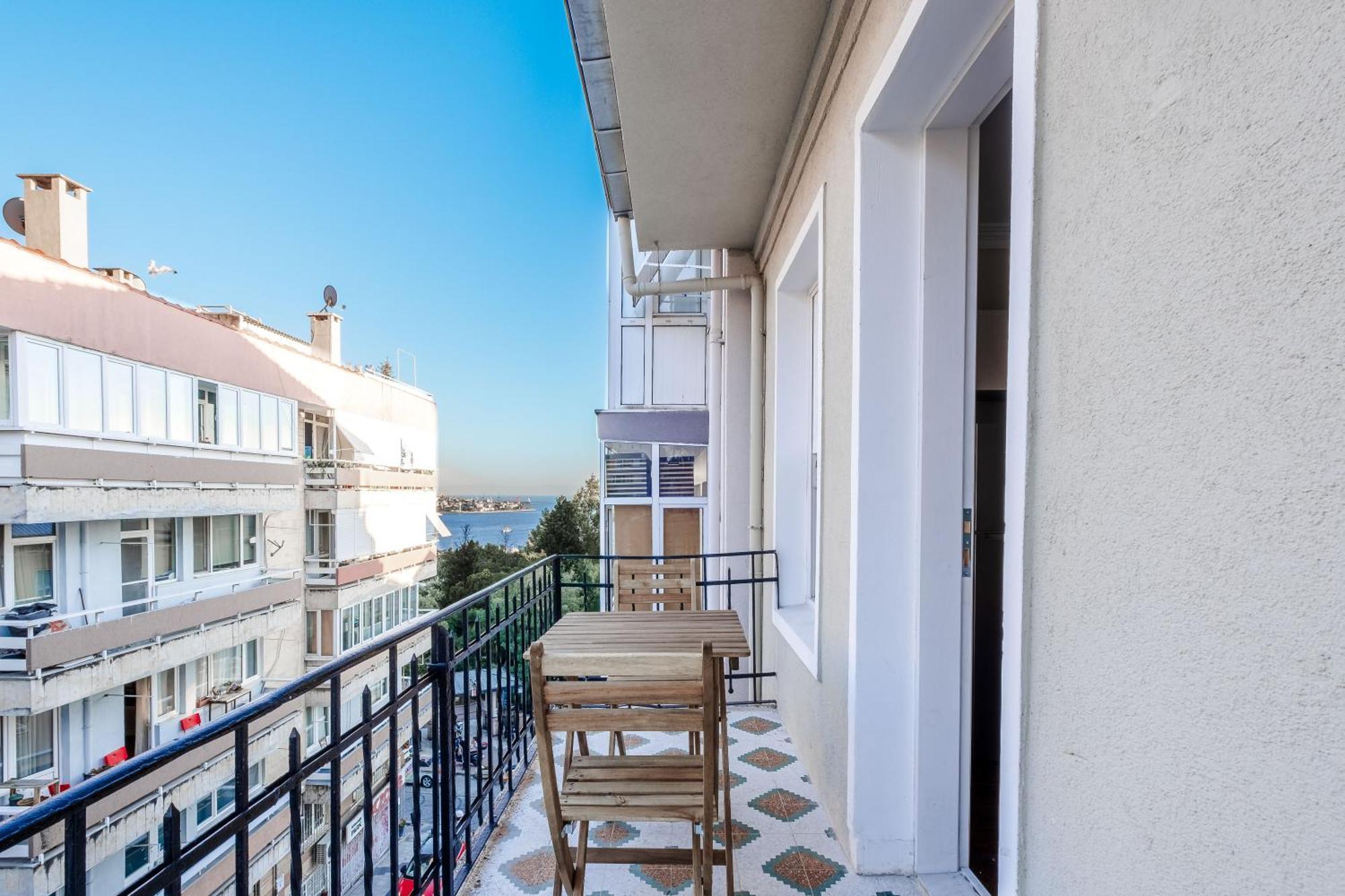 Apartment Homie - Historical In The Center Of Besiktas Istanbul