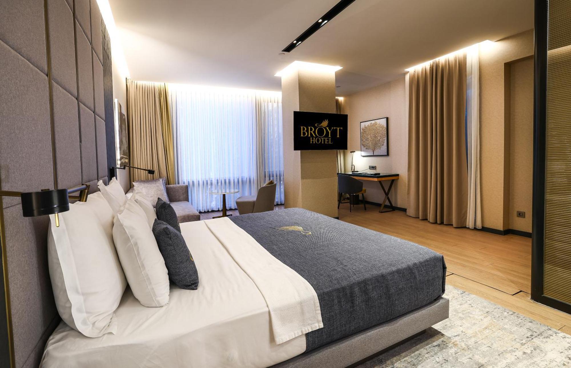 Hotel Broyt 4*