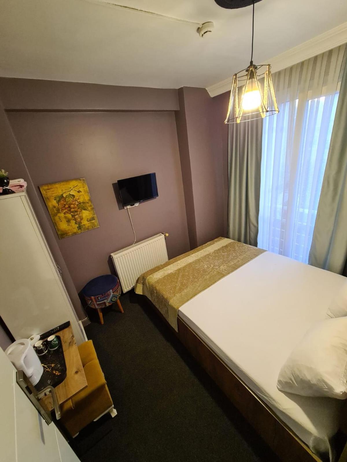 Hotel Retro