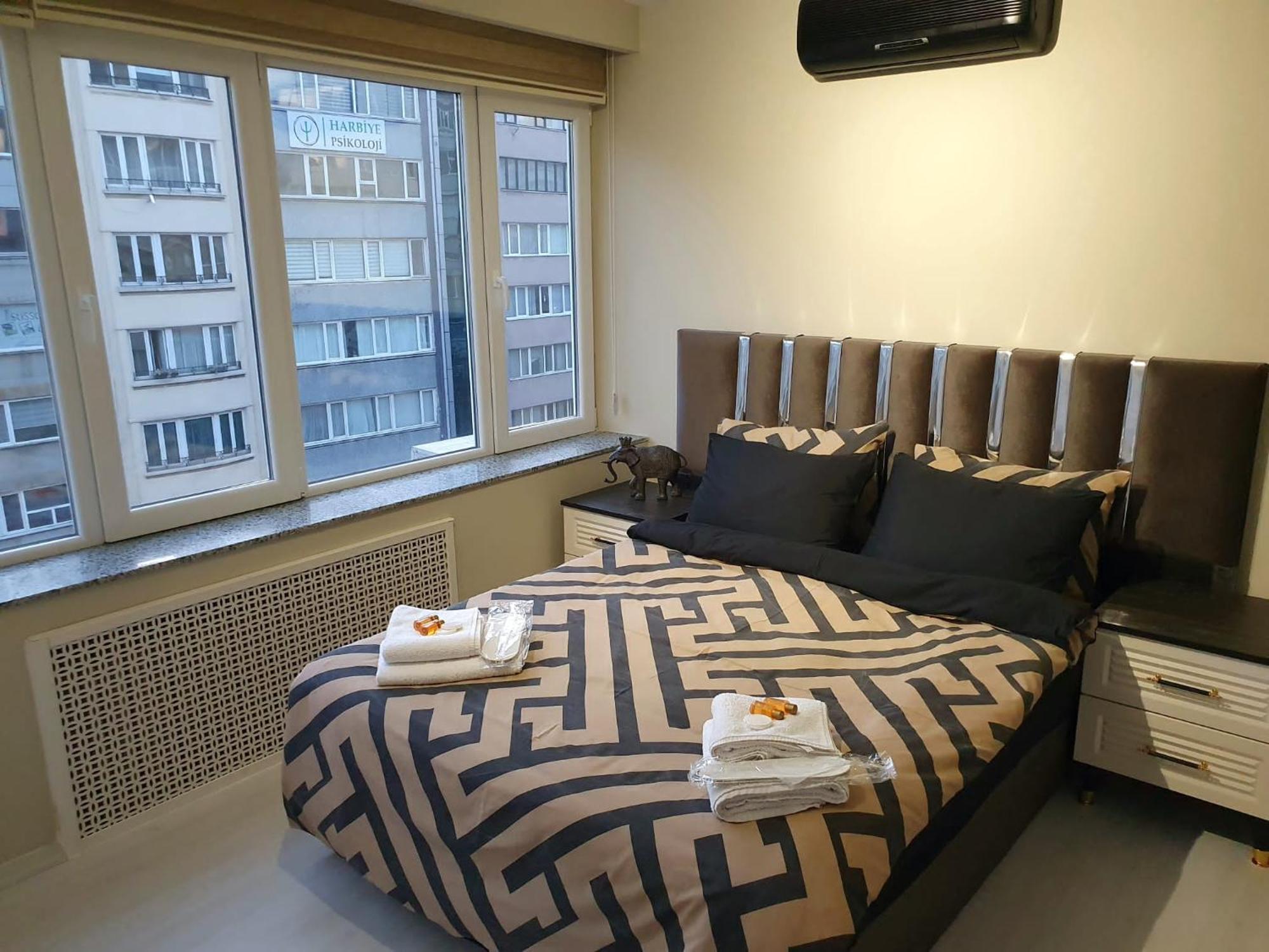 Calm & Cosy Flat In Perfect Location Nisantasi Apartment