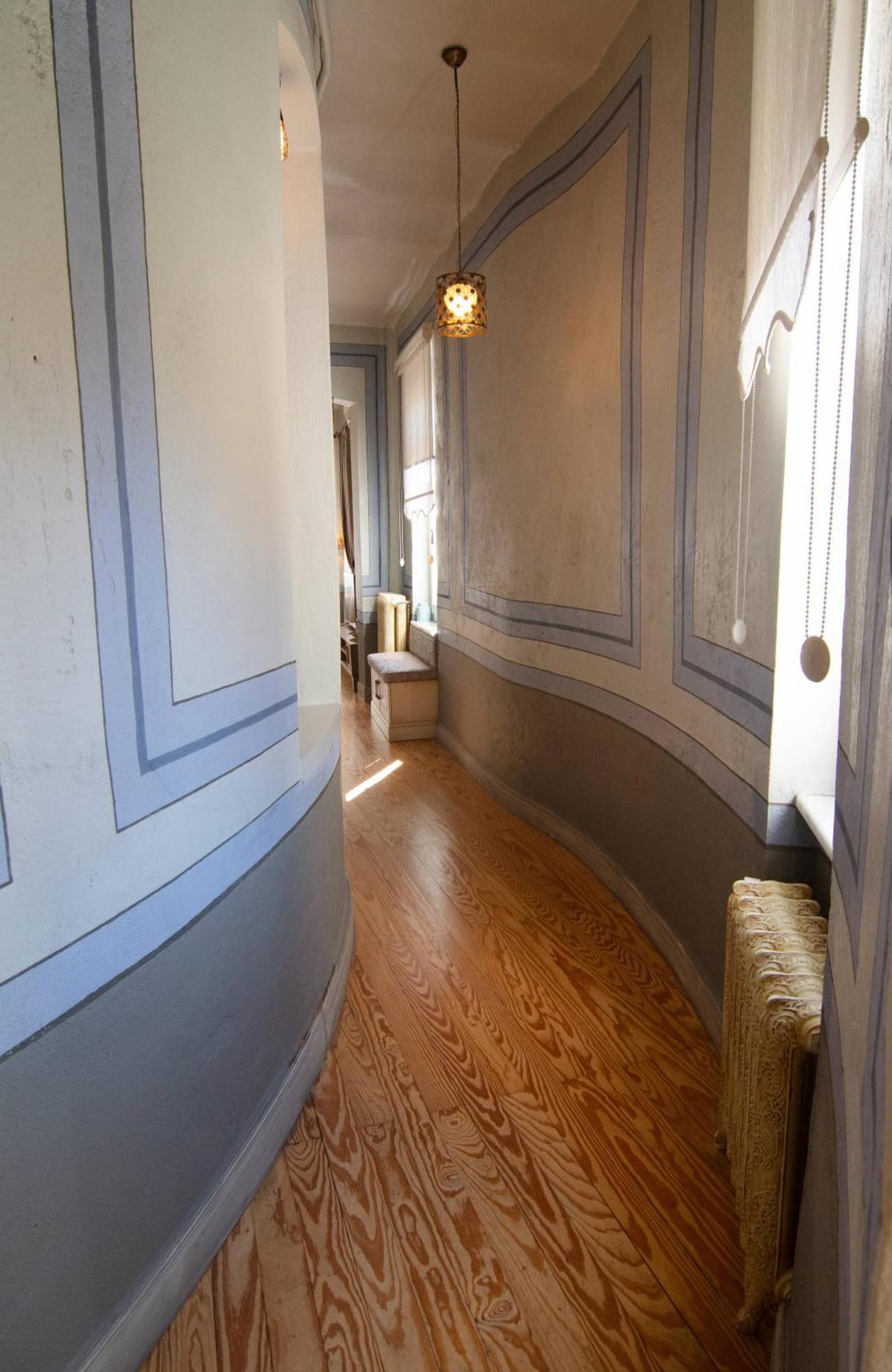 Apartment Stylish Getaway-explore The Urban Delights *