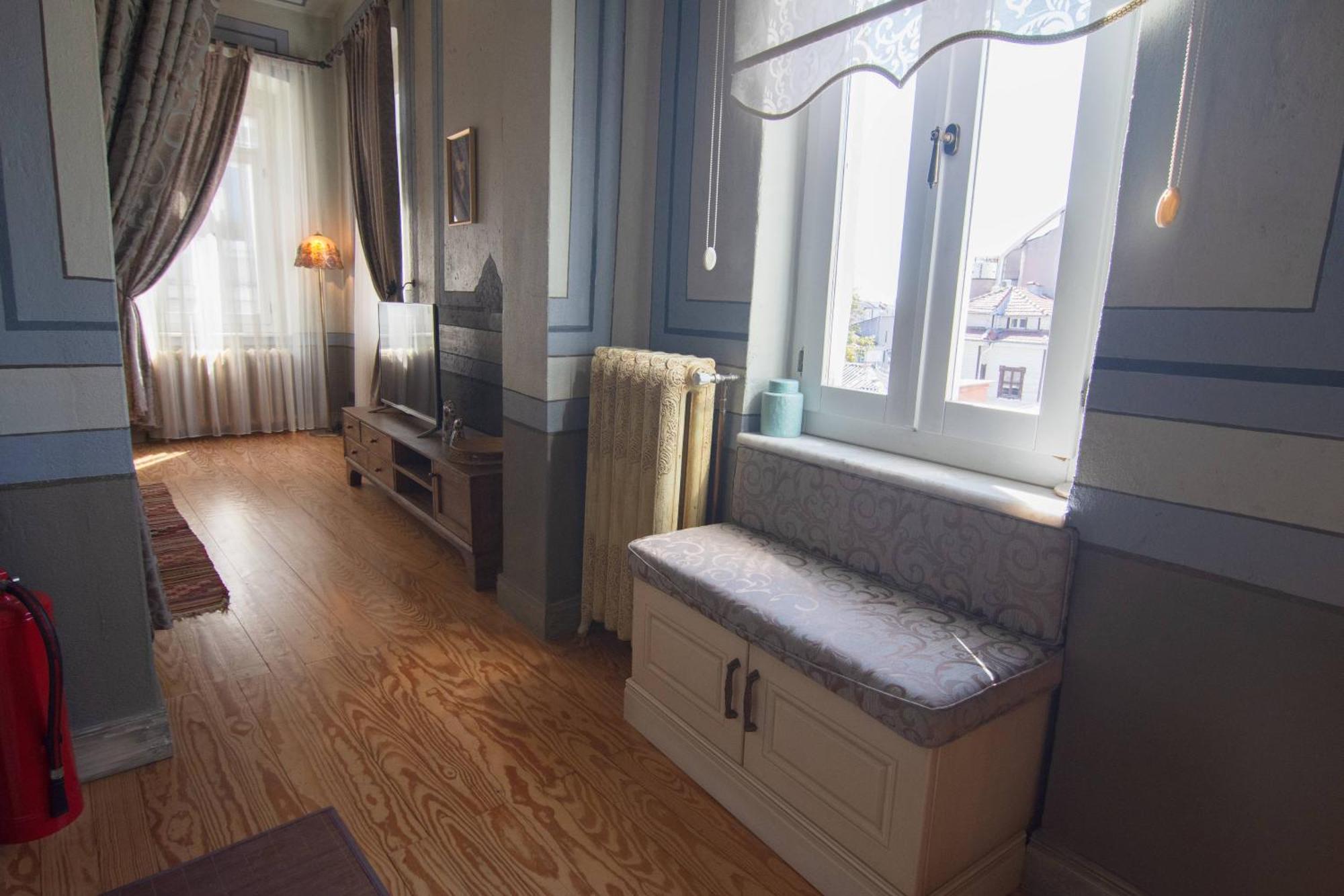 Apartment Stylish Getaway-explore The Urban Delights Istanbul