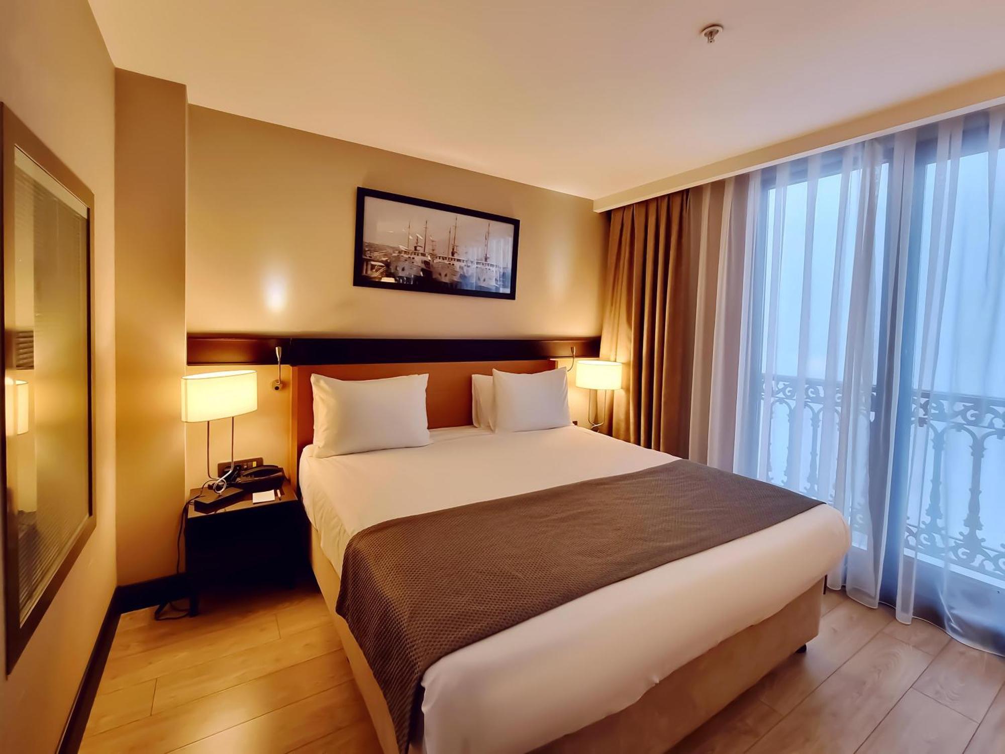 Port Bosphorus 4*