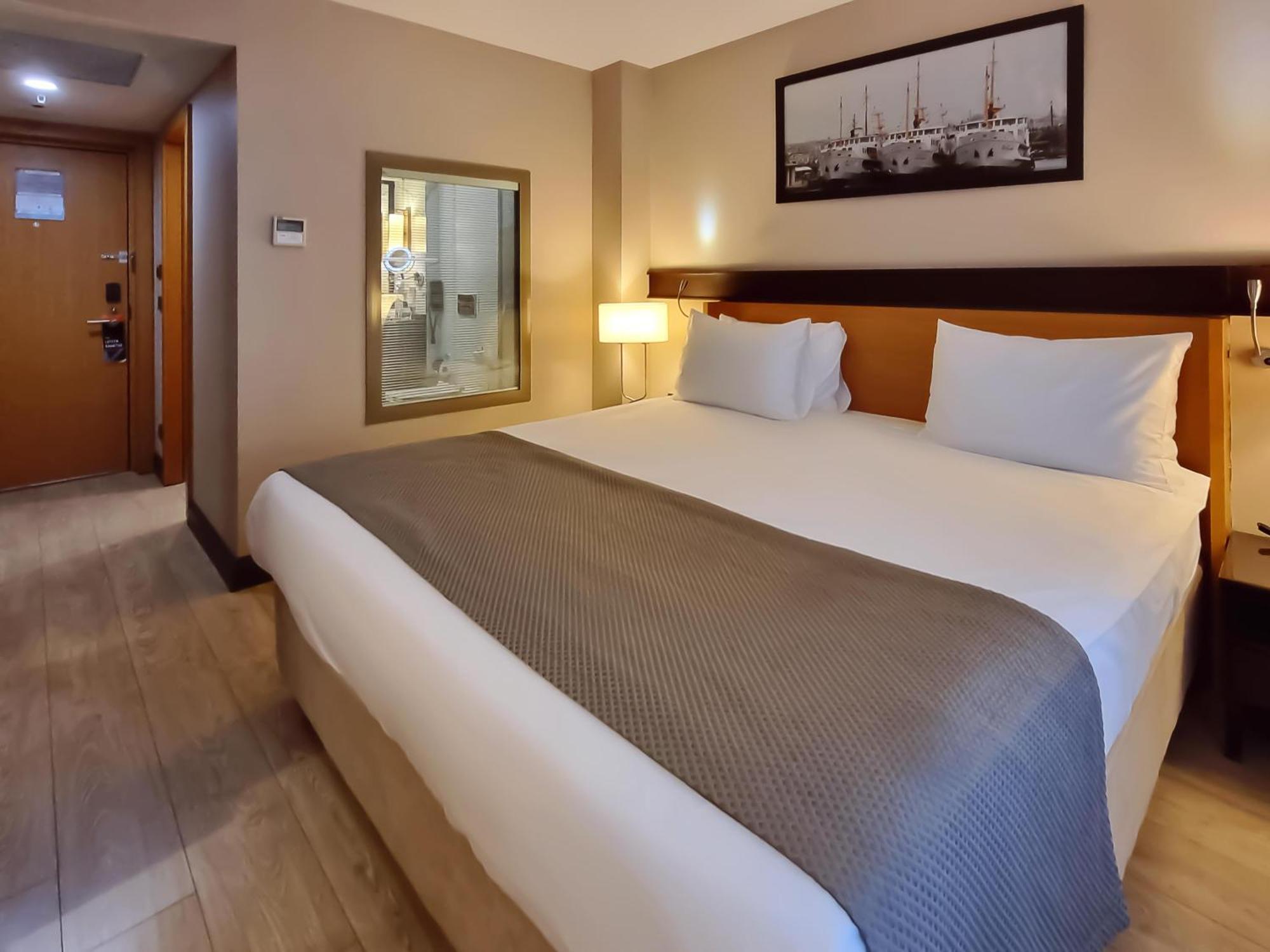 Port Bosphorus 4*