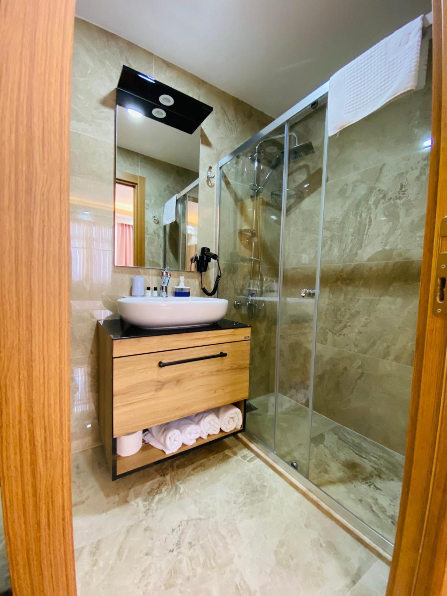 Hotel Palmera Art House