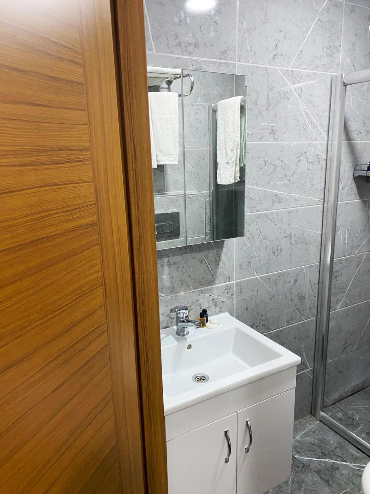 Kaifa Hotel 3*
