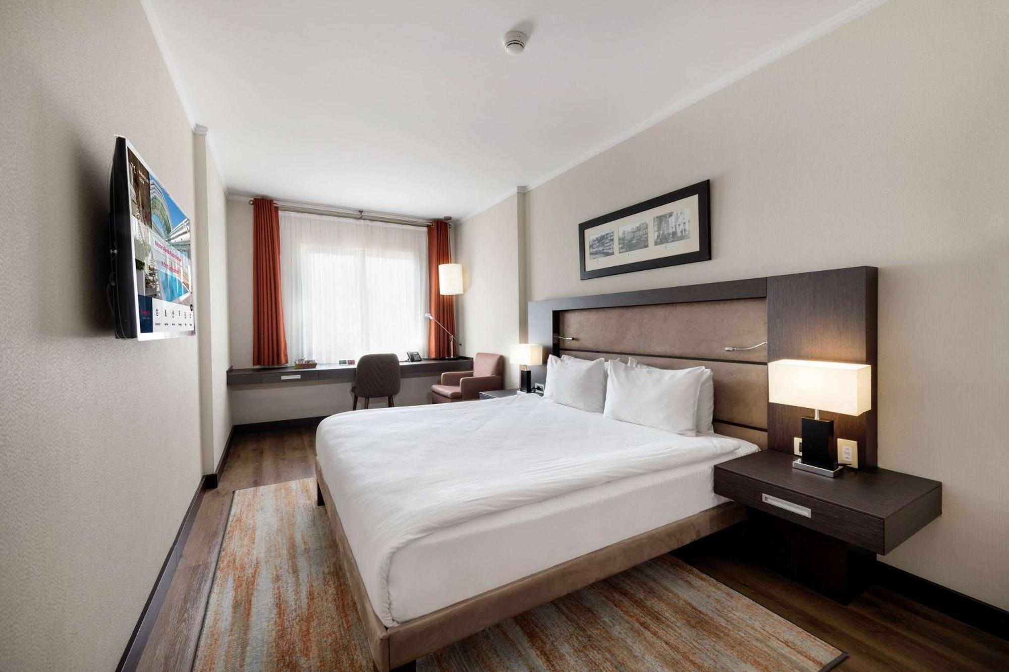 Ramada Plaza By Wyndham Center (adults Only) Istambul