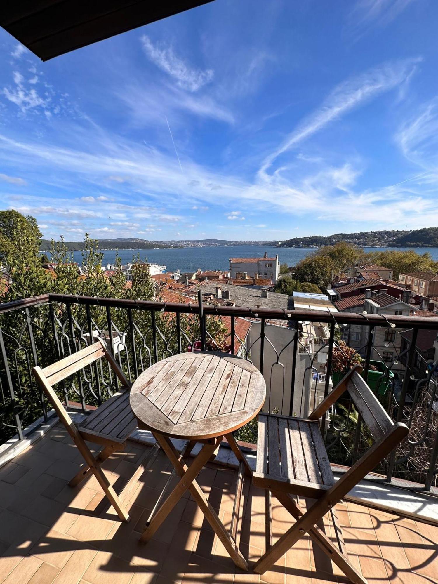 Historic Wooden House With Bosphorus View Apartment *