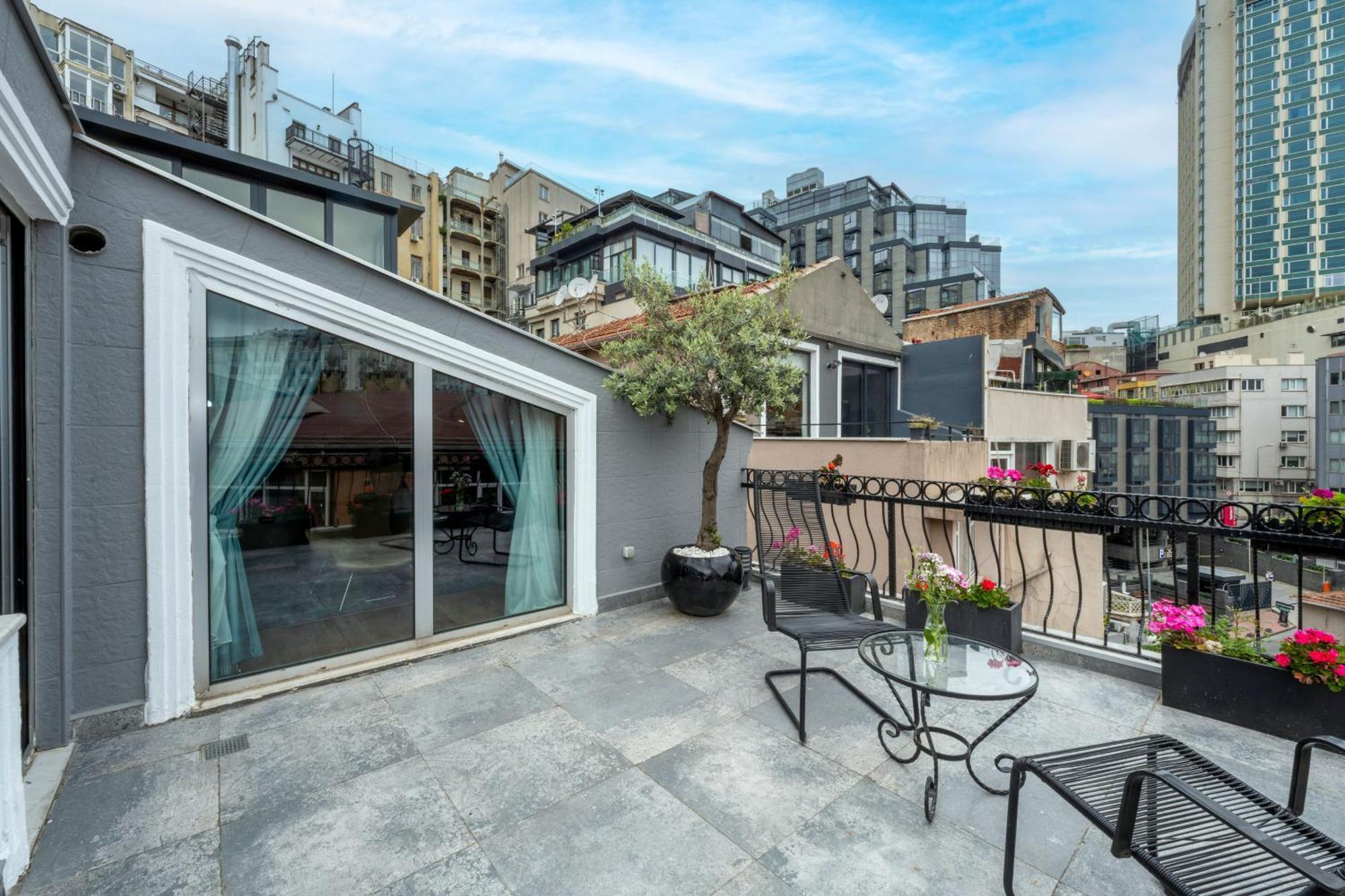 The Marions Special Category Hotel 3*