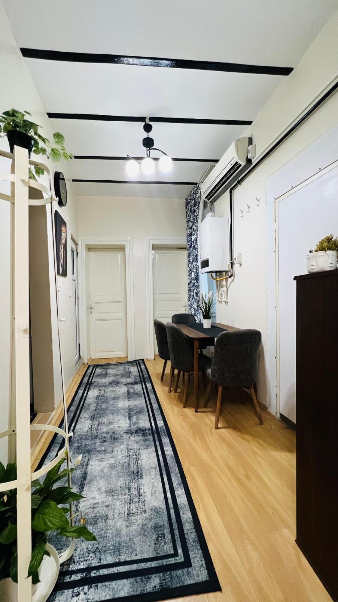 Galata/taksim Square/2br Apartment