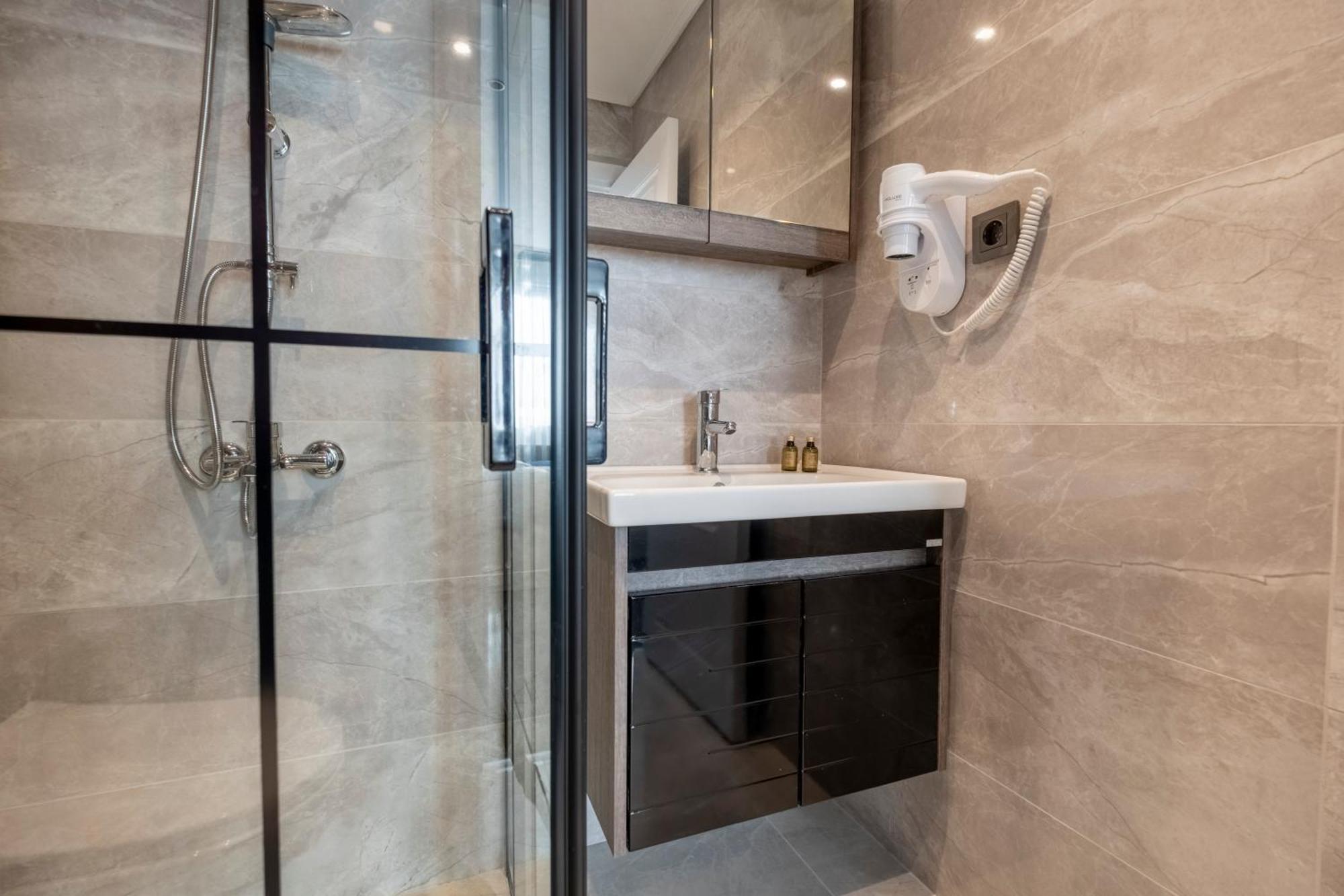 Hotel Hub 3*