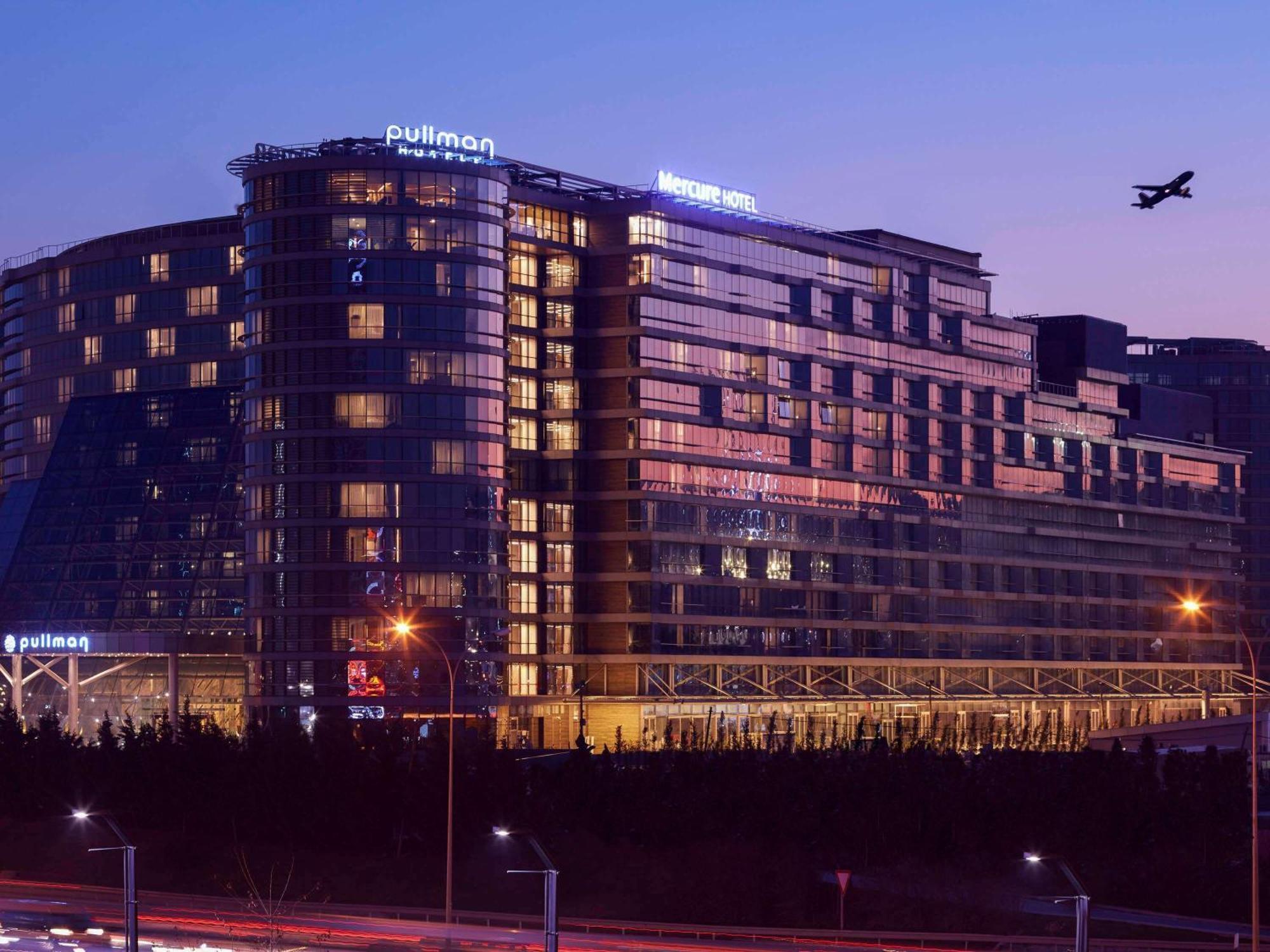 Pullman & Convention Center Hotel