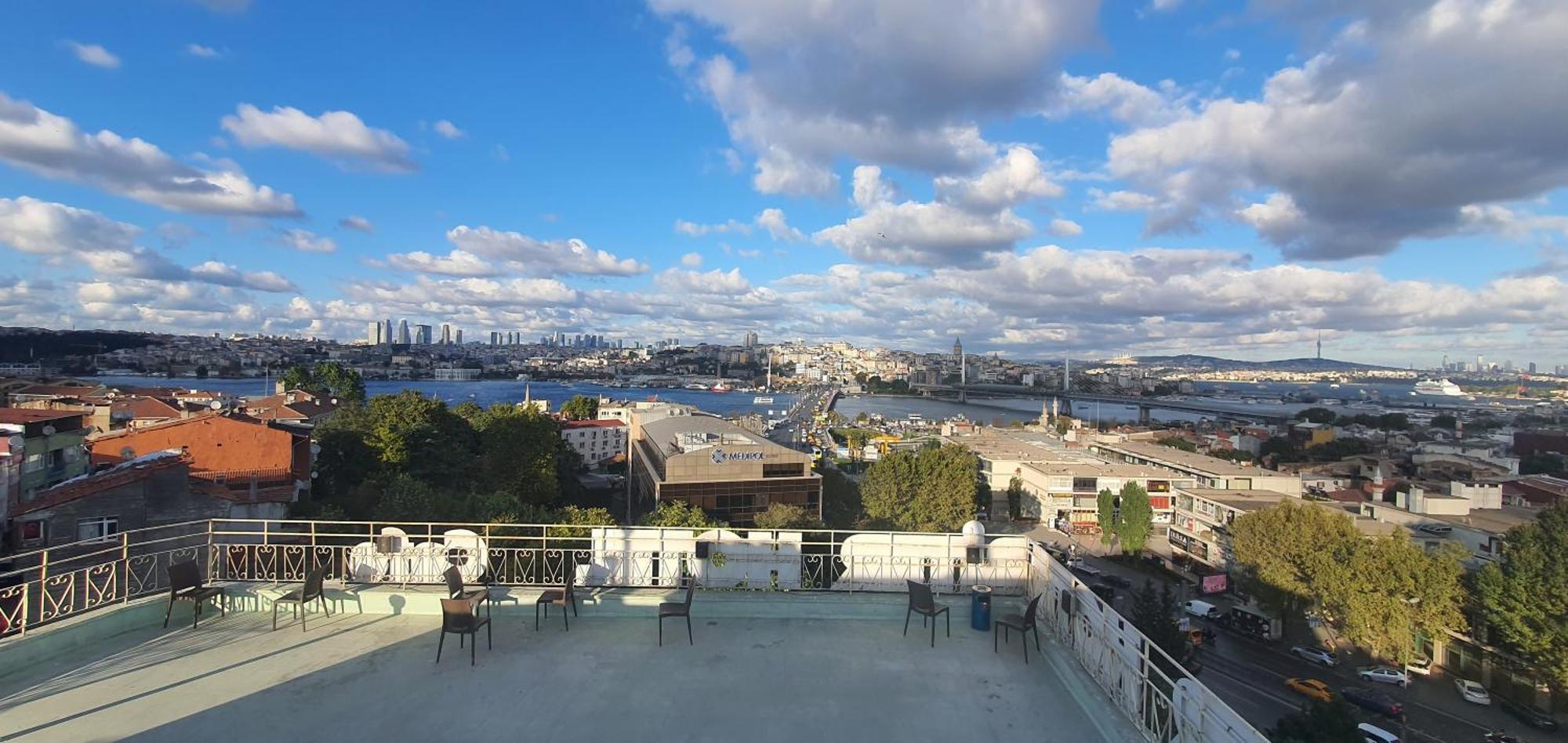 Biter * Istanbul