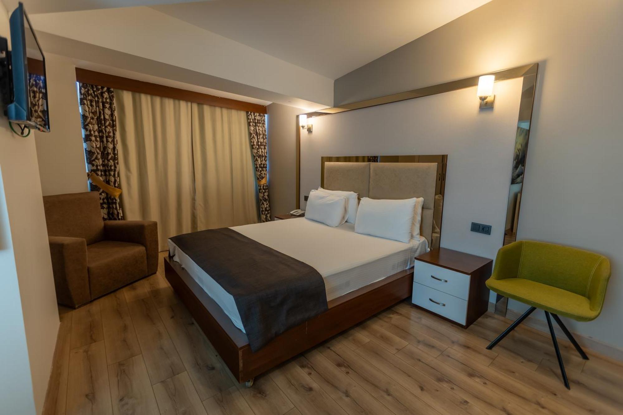 Business Hotel