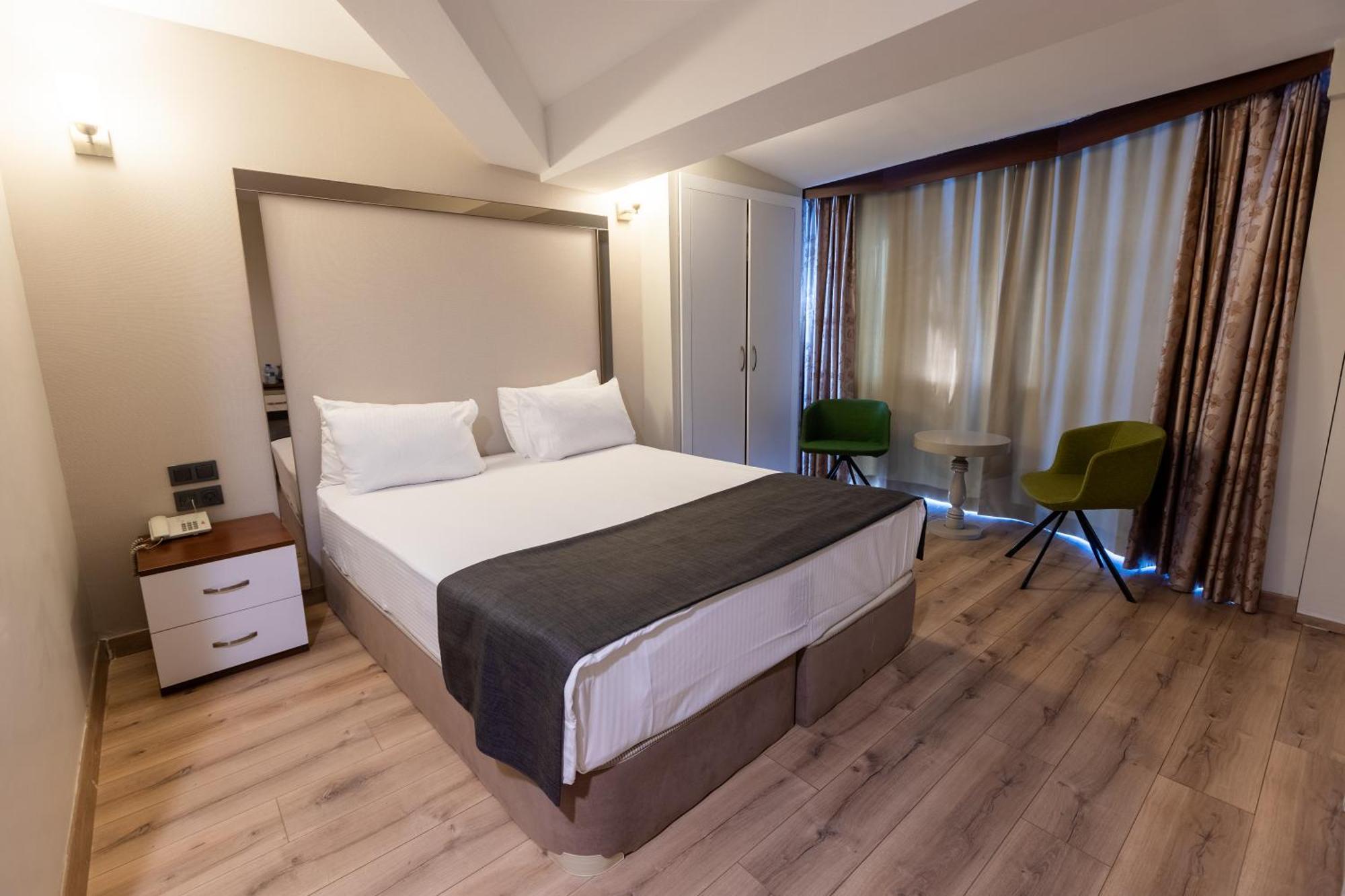 Business Hotel 3*