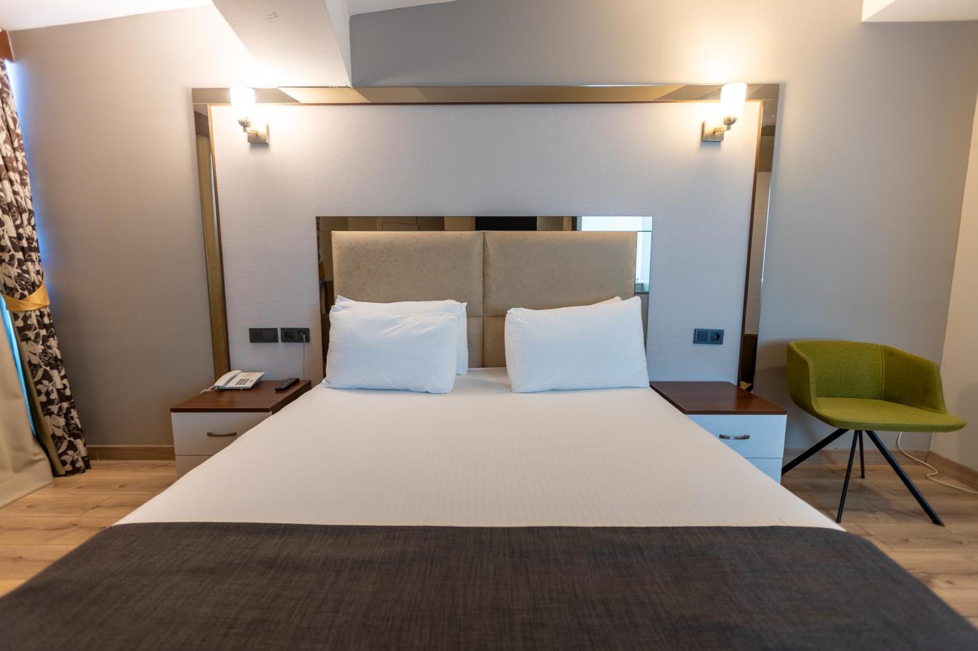 Business Hotel