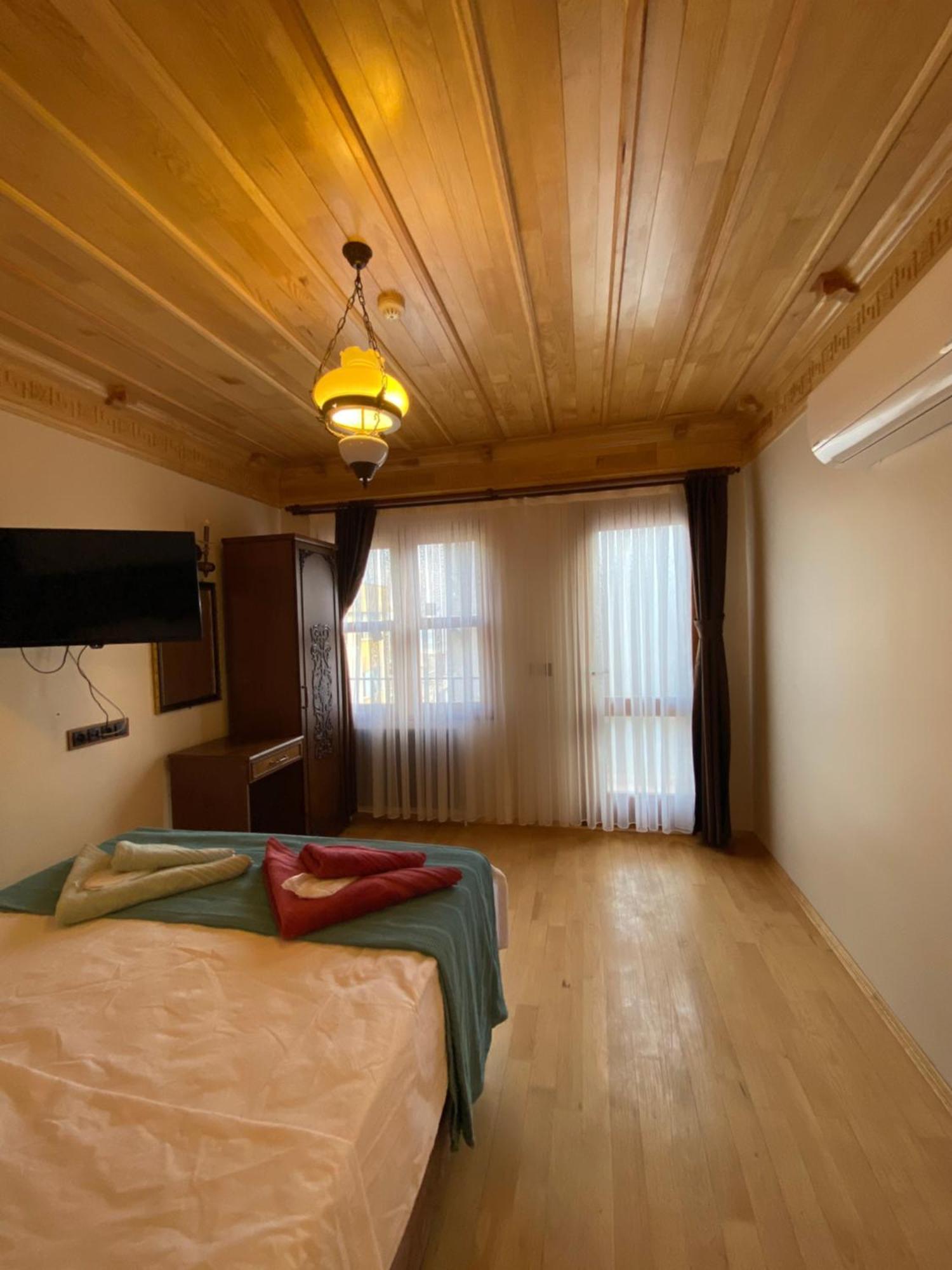 Antique Pearl Apartment