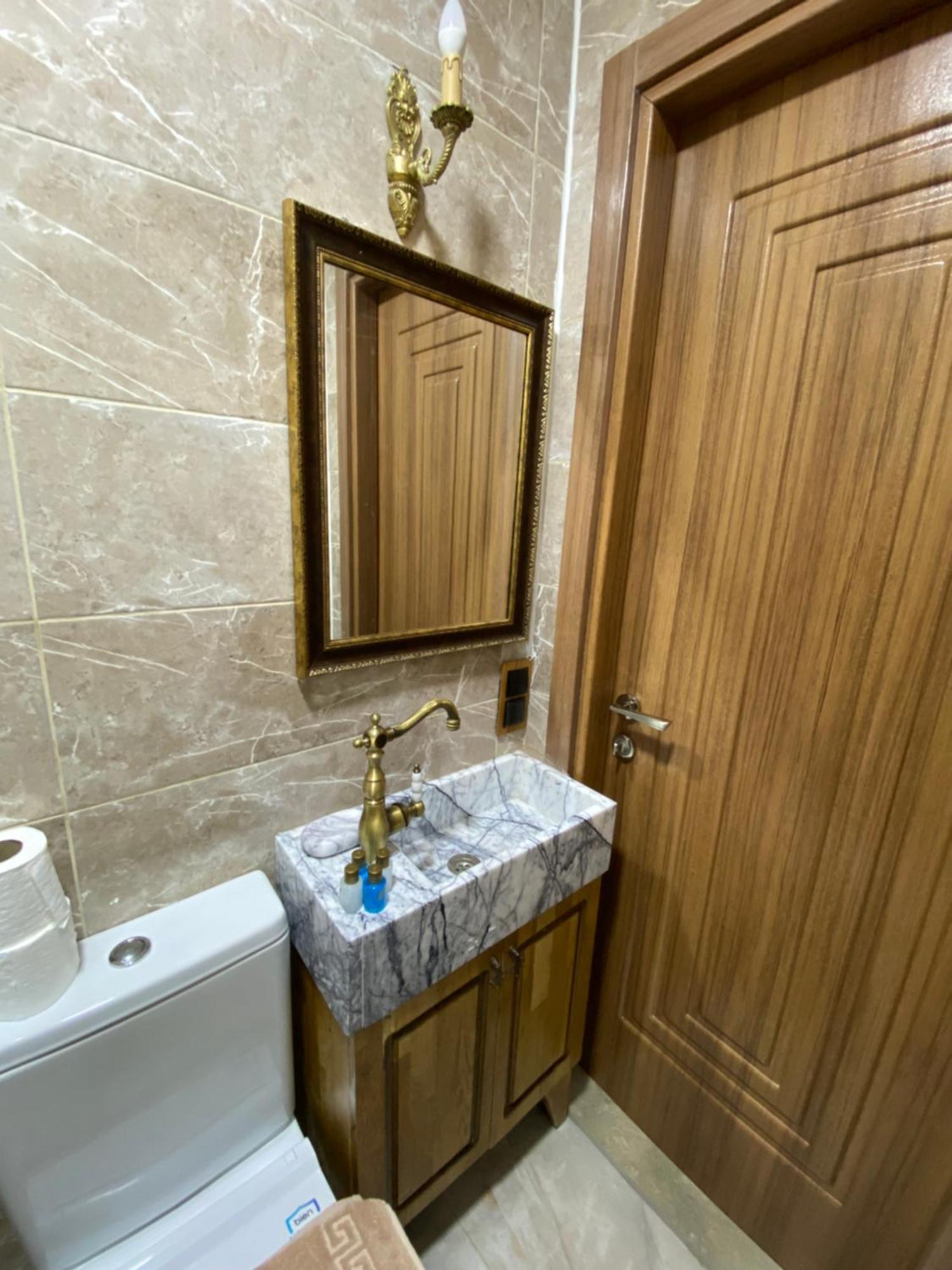 Antique Pearl Apartment