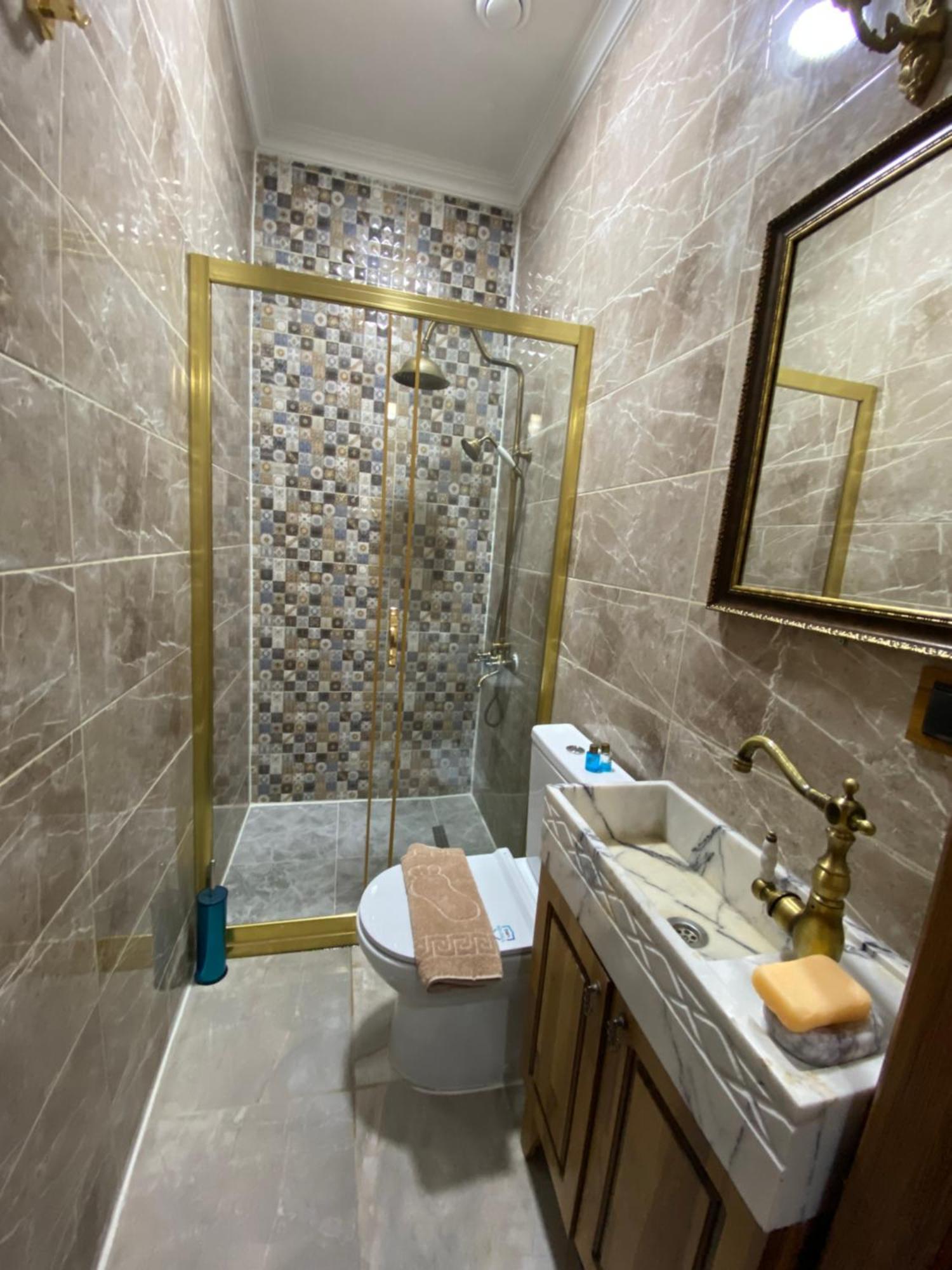 Antique Pearl Apartment