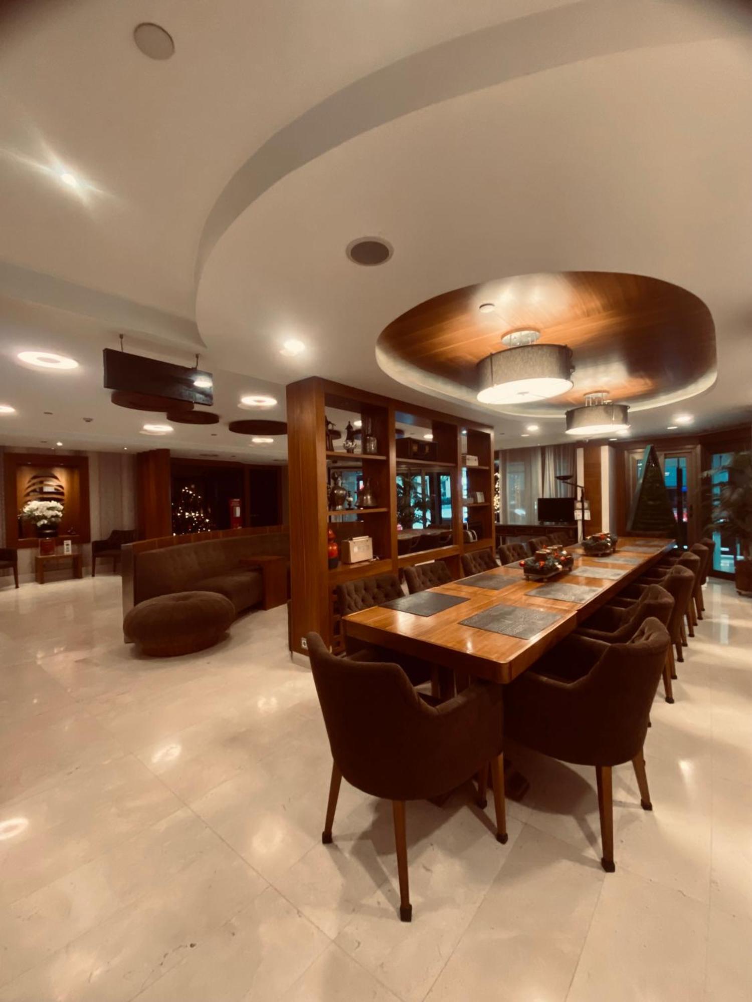 Hotel Riva Taksim 4*
