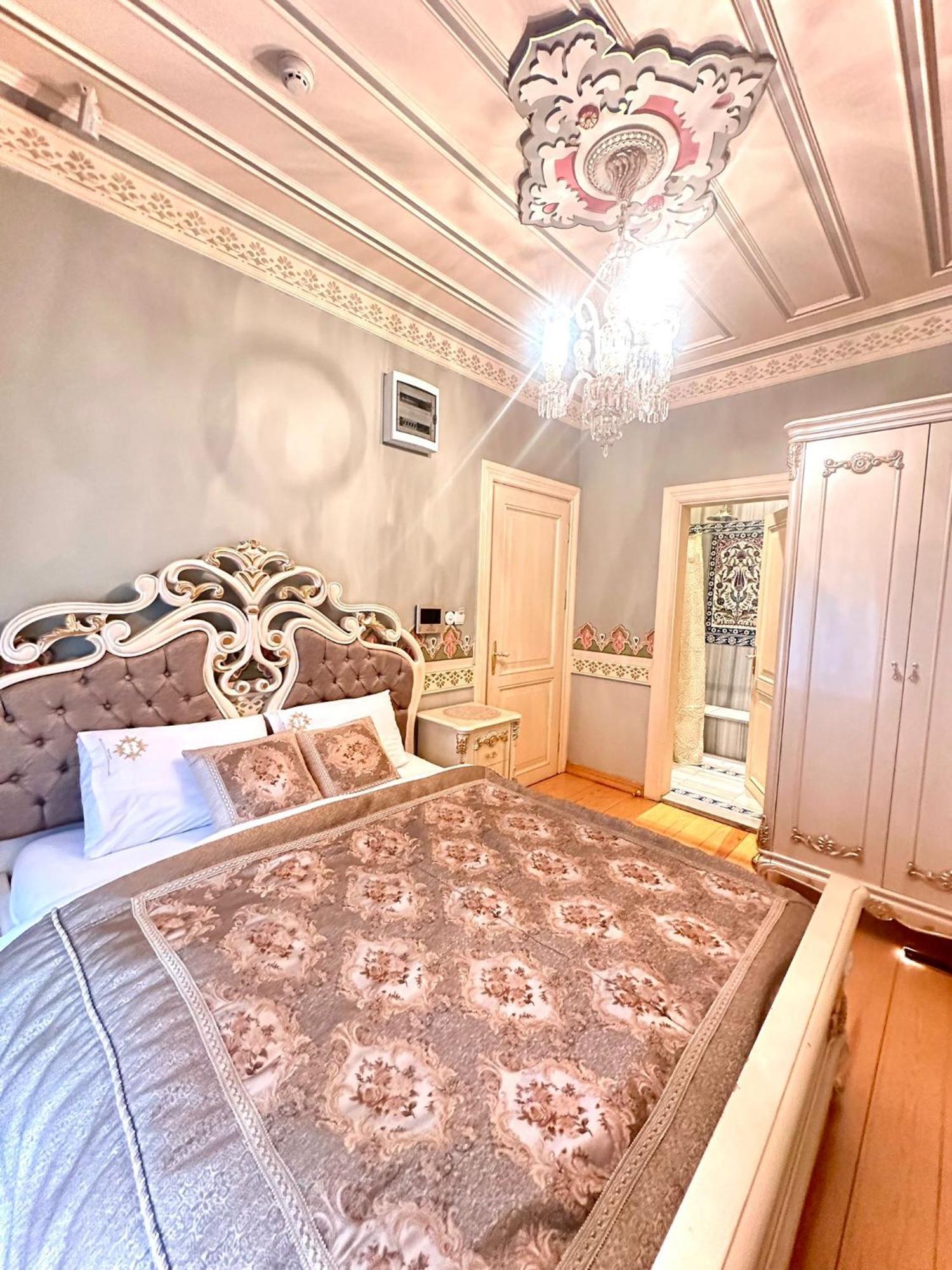 Castello Bella Balat Apart *
