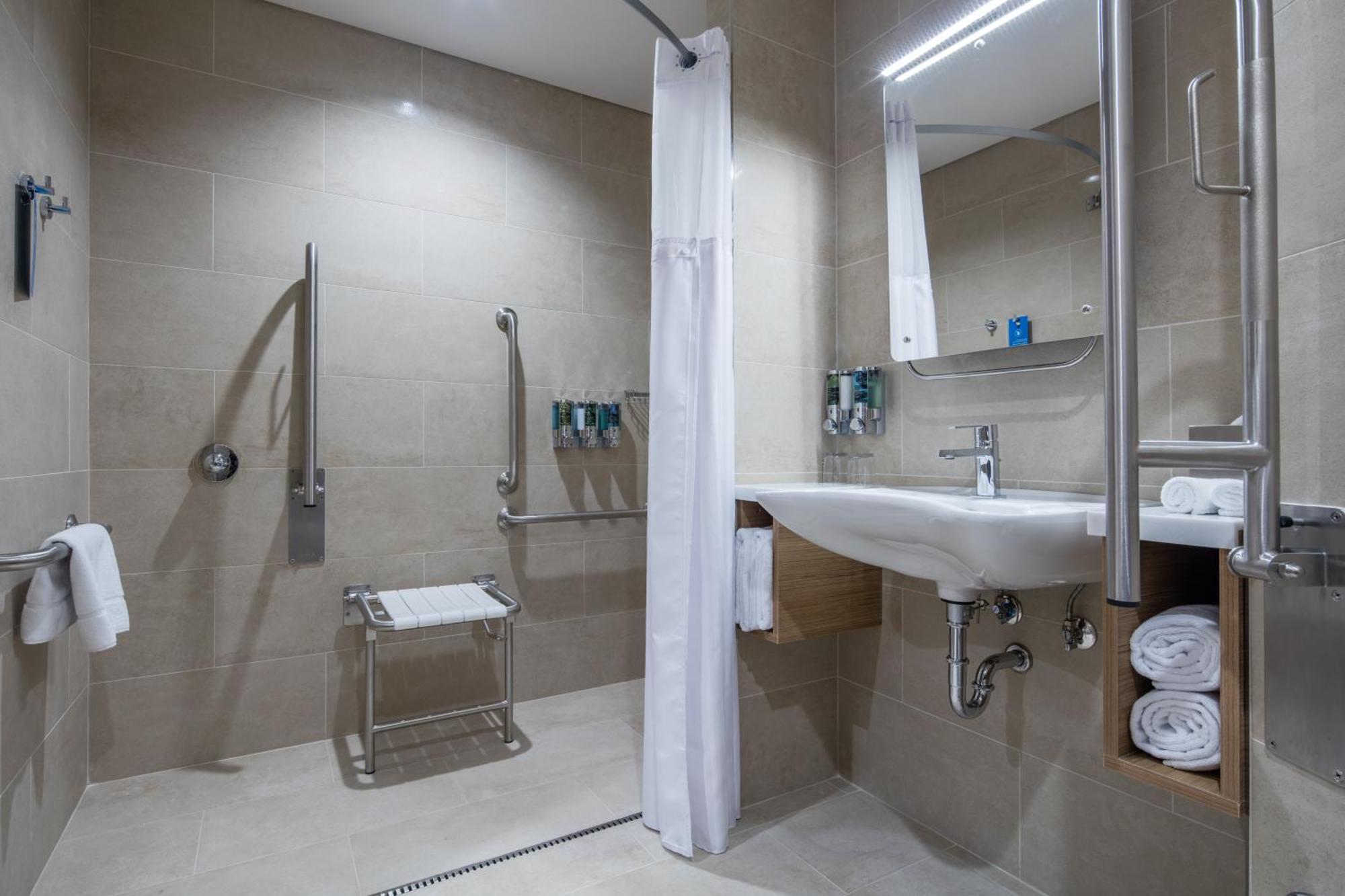 Hampton By Hilton Zeytinburnu Hotel 4*