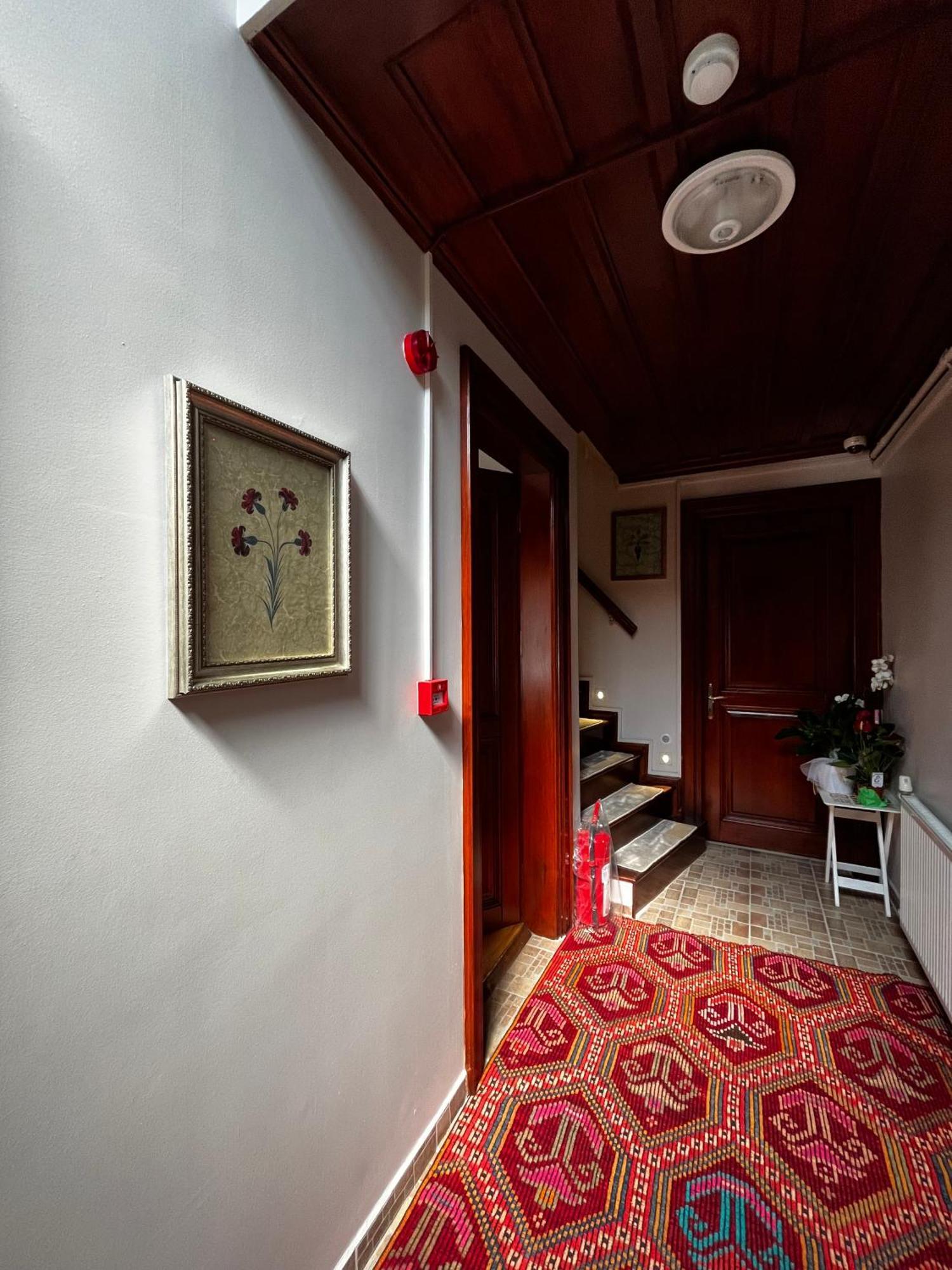 Lily Mansion * Istanbul