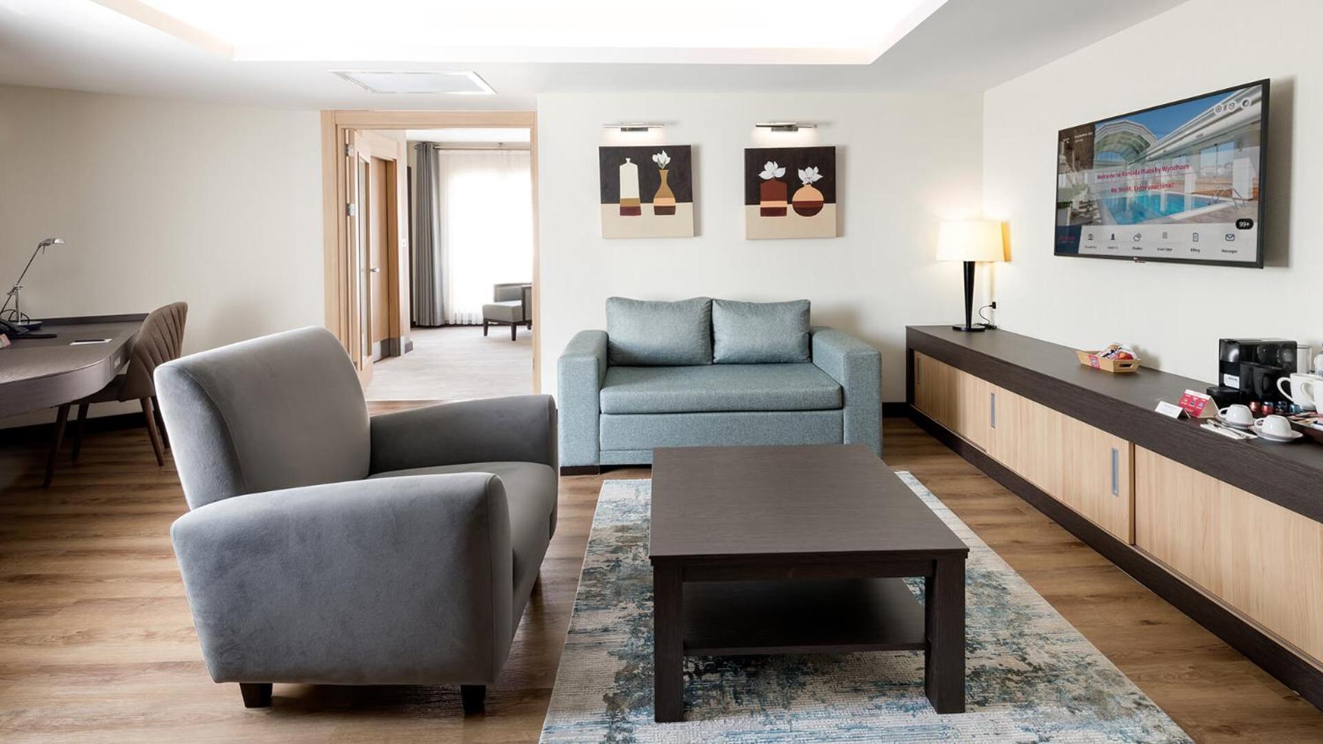 Hotel Ramada Plaza By Wyndham Center (adults Only) Istambul
