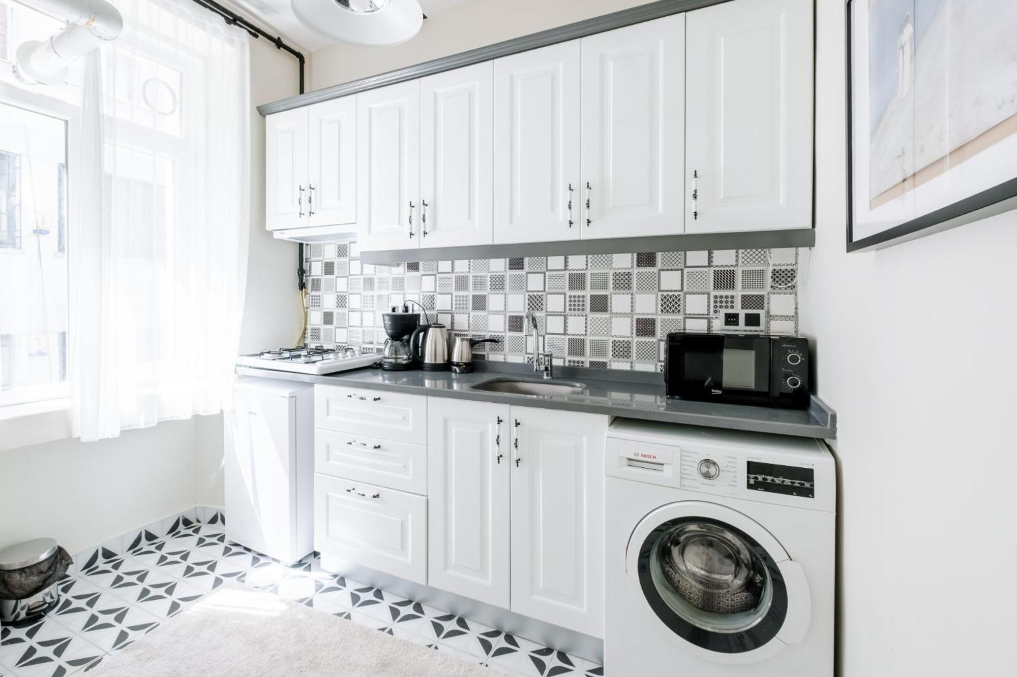Renovated Modern Flat In Istiklal Avenue Apartment *