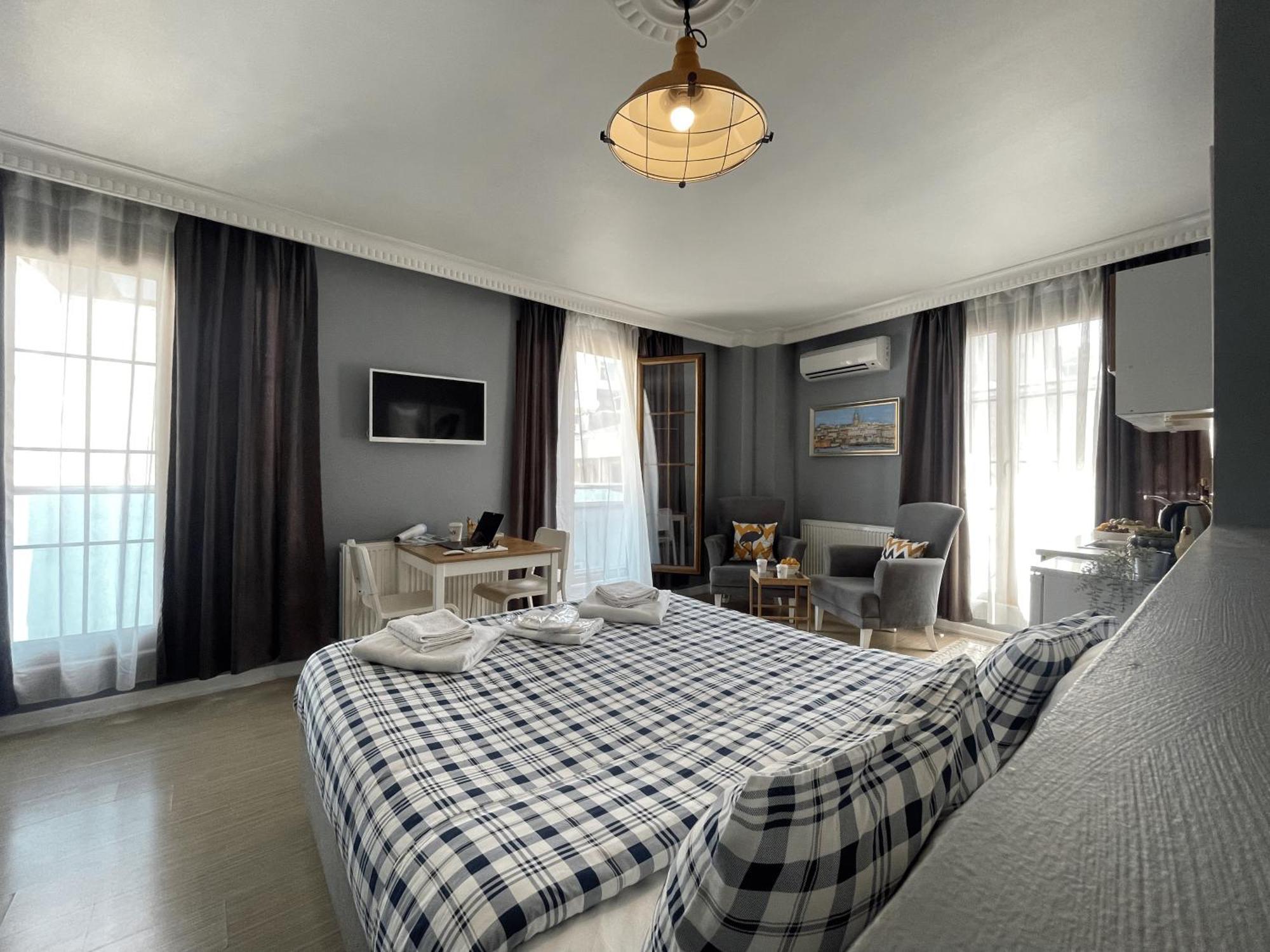 Flats Company - Karakoy *