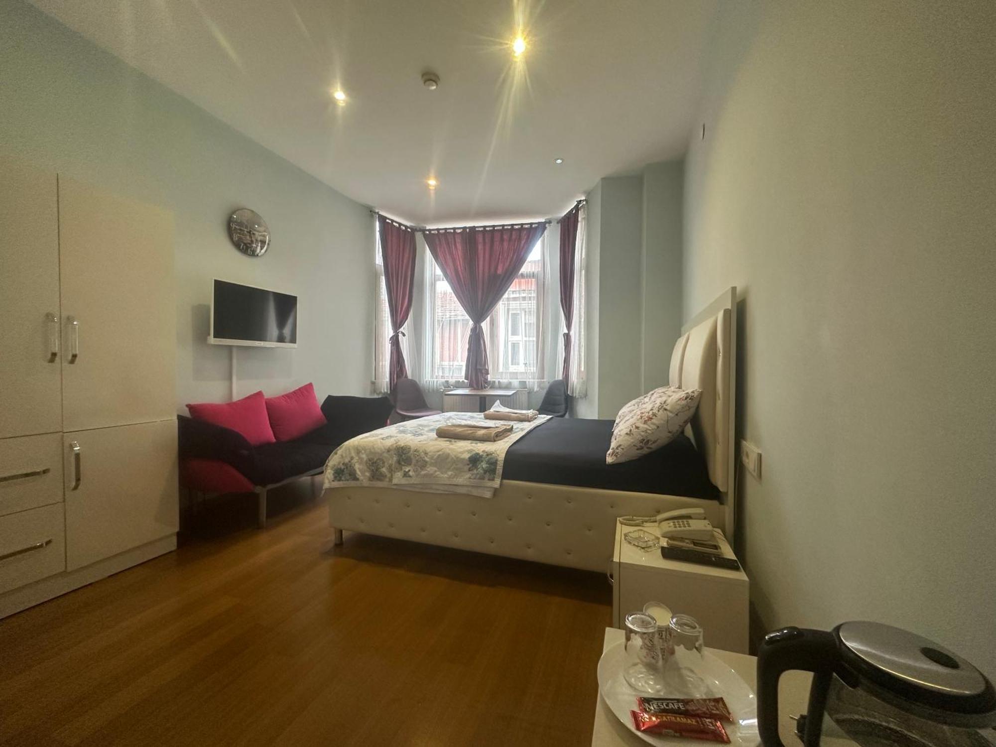 Mymoon Hotel 3*