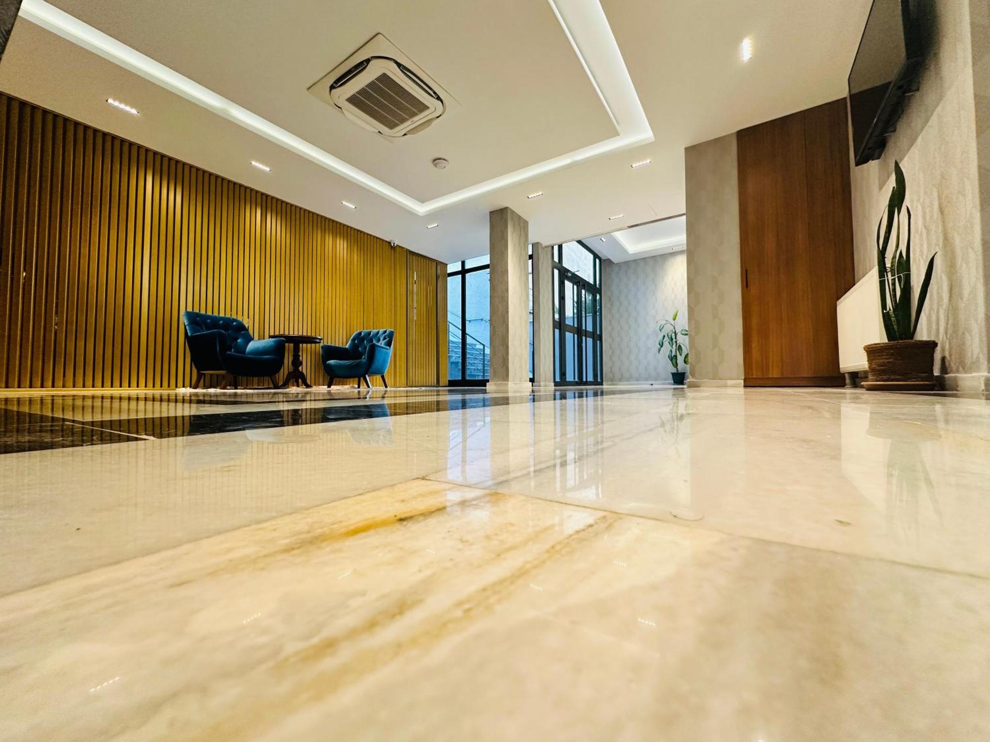 Royal Hotel 3*