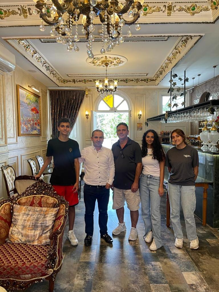 Solomon's Mansion Hotel *