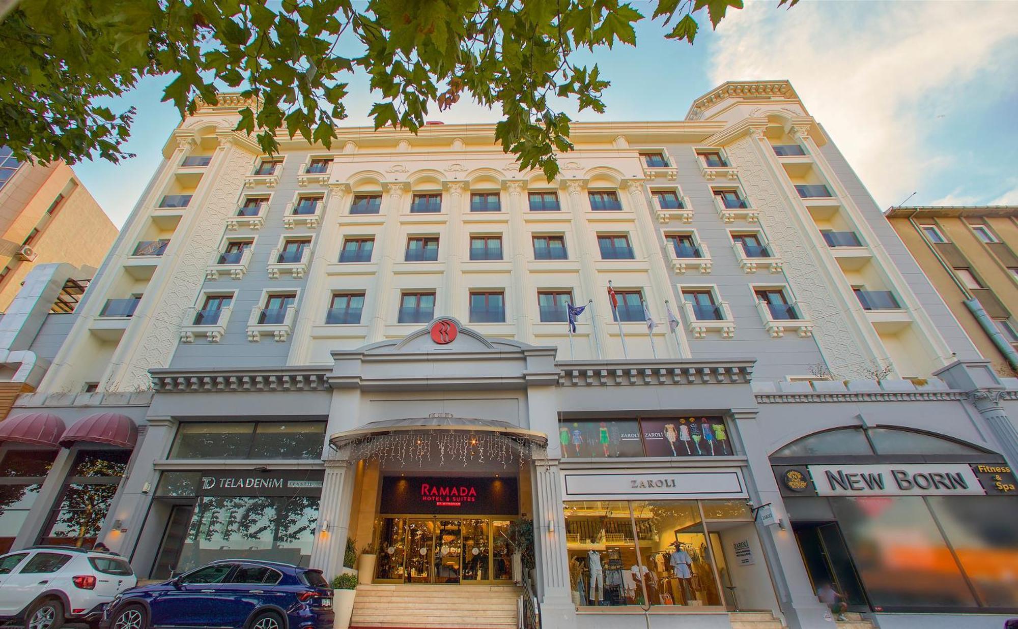 Ramada By Wyndham Merter Hotel