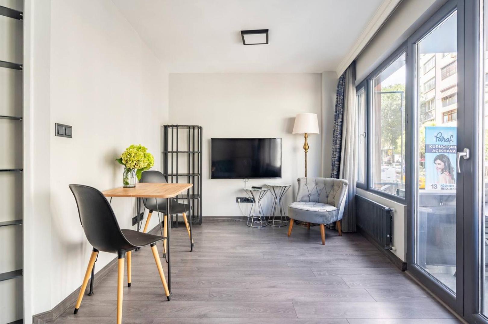 Great Location In Besiktas/akaretler Apartment