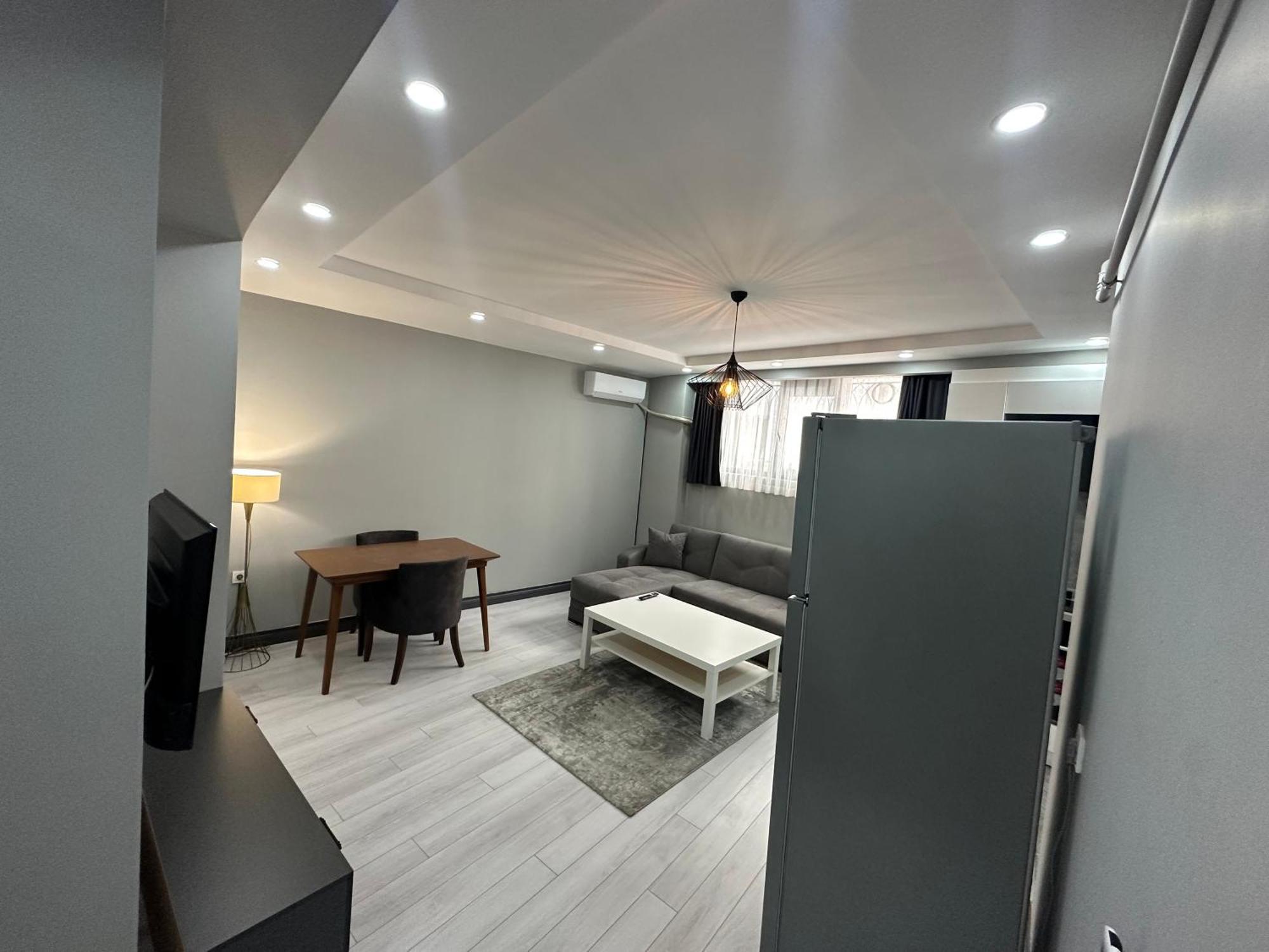 Rose Apartment *